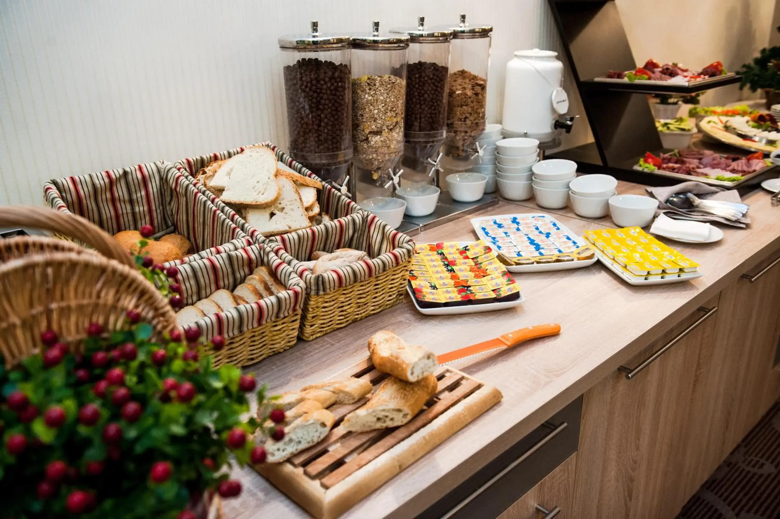 Buffet breakfast in Hotel Parc Sibiu