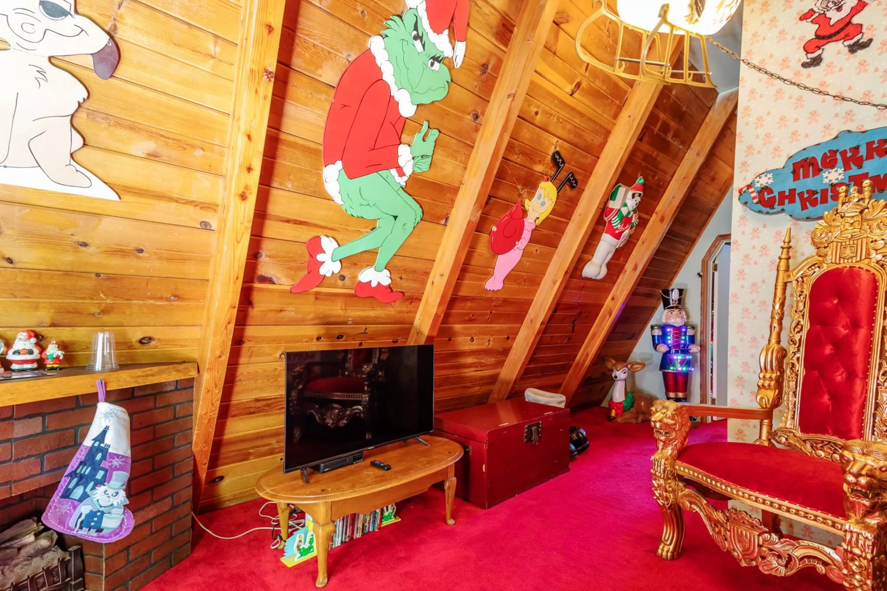 TV and multimedia in Hicksville Pines Chalets & Motel