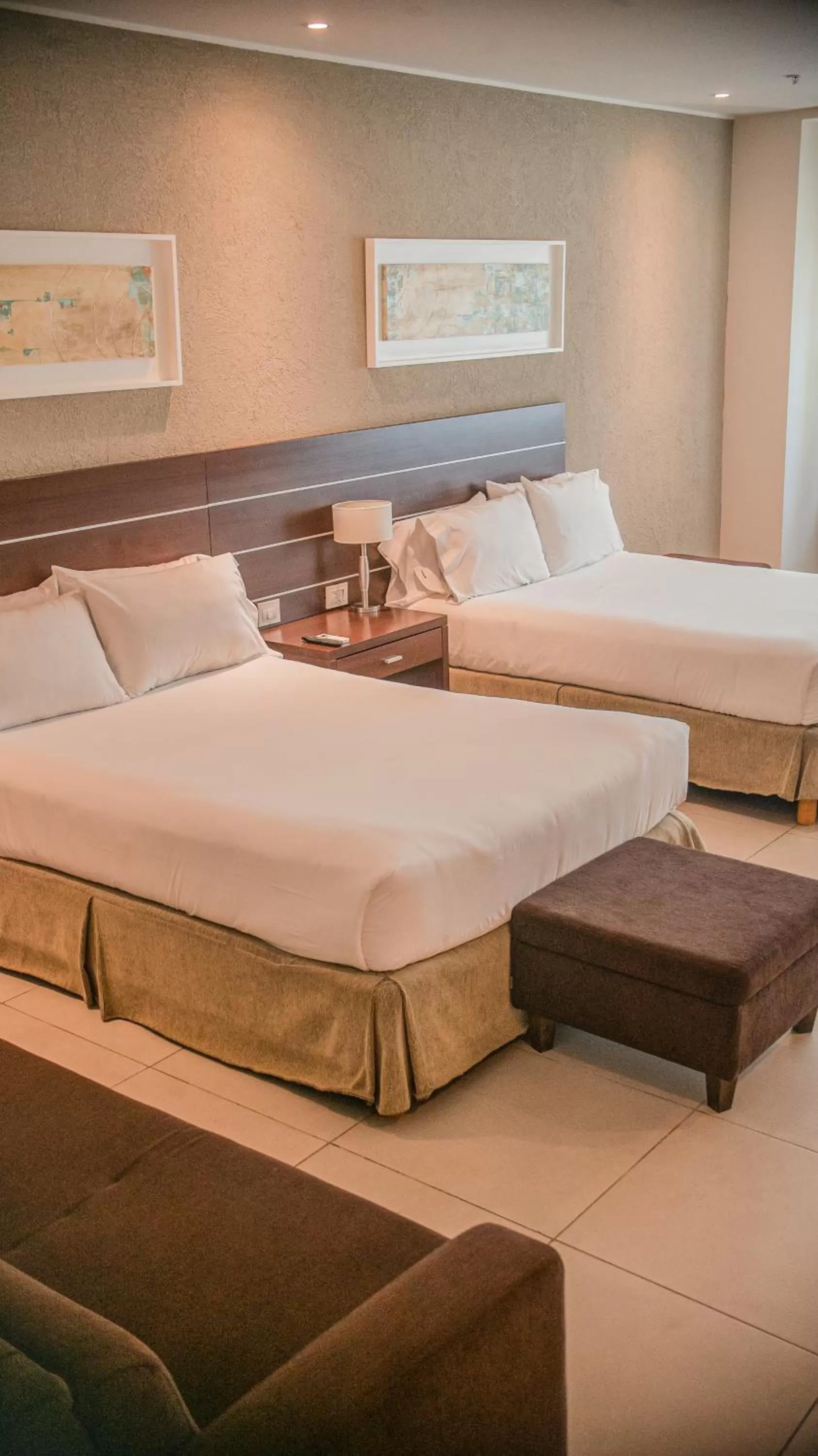 Twin Room in Orfeo Suites Cordoba