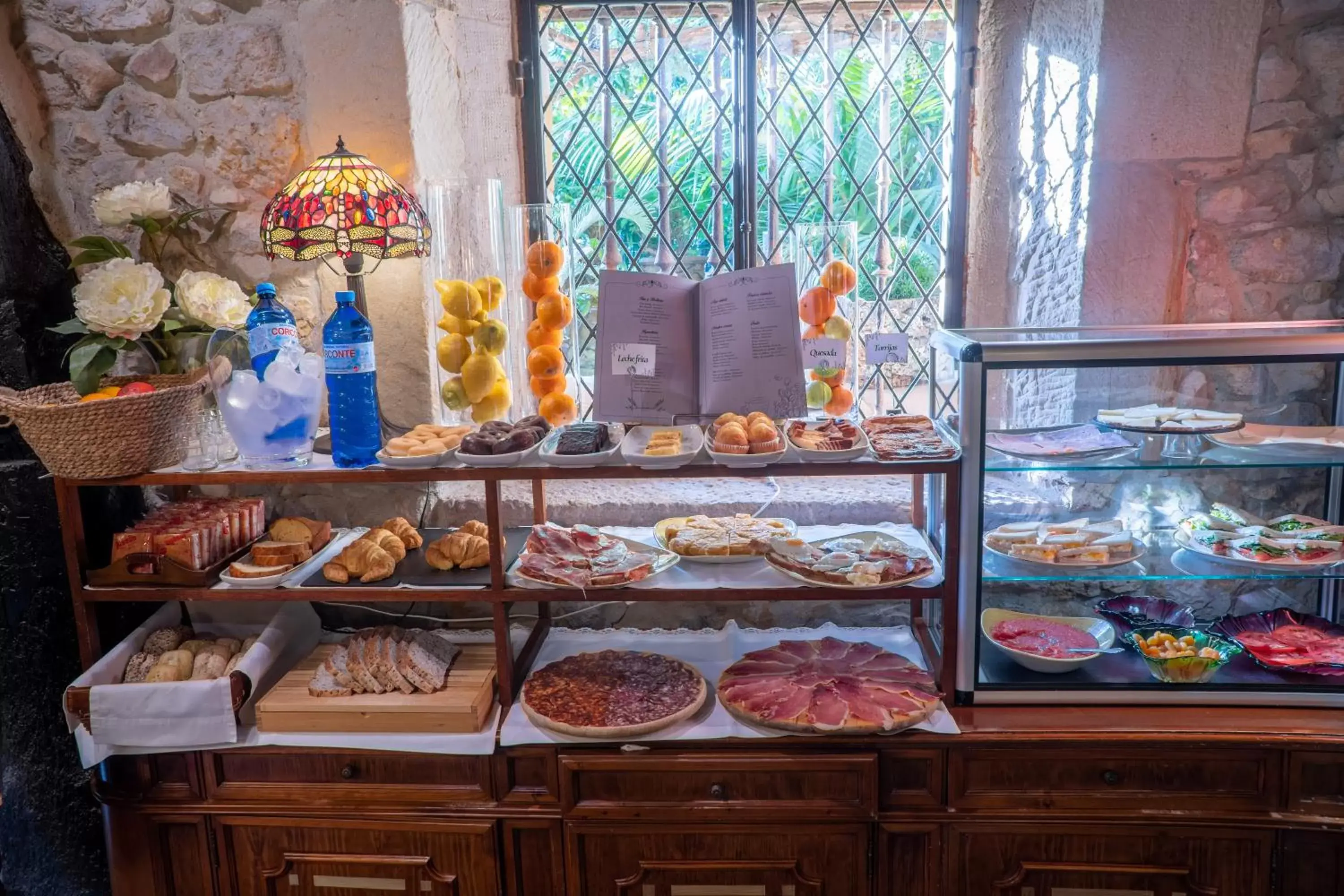 Buffet breakfast in Hotel Casa del Marqués