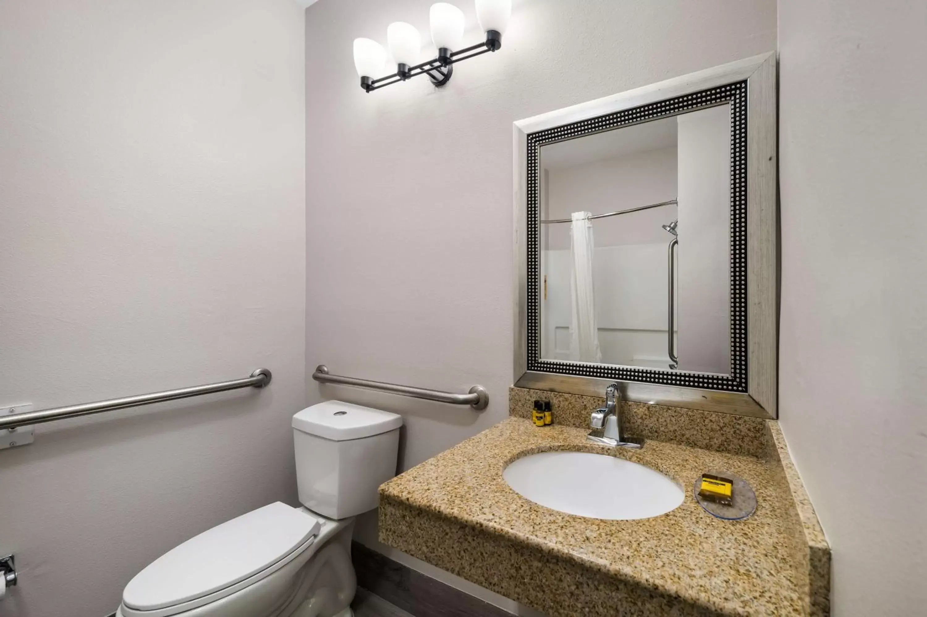 Bathroom in Best Western Plus Lake Dallas Inn & Suites