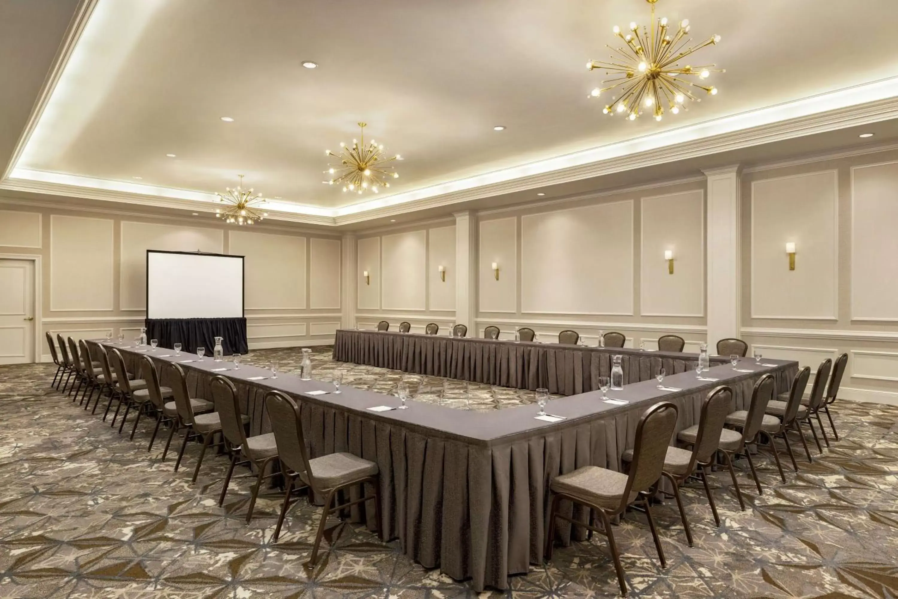 Meeting/conference room in Hampton Inn and Suites New Orleans Convention Center