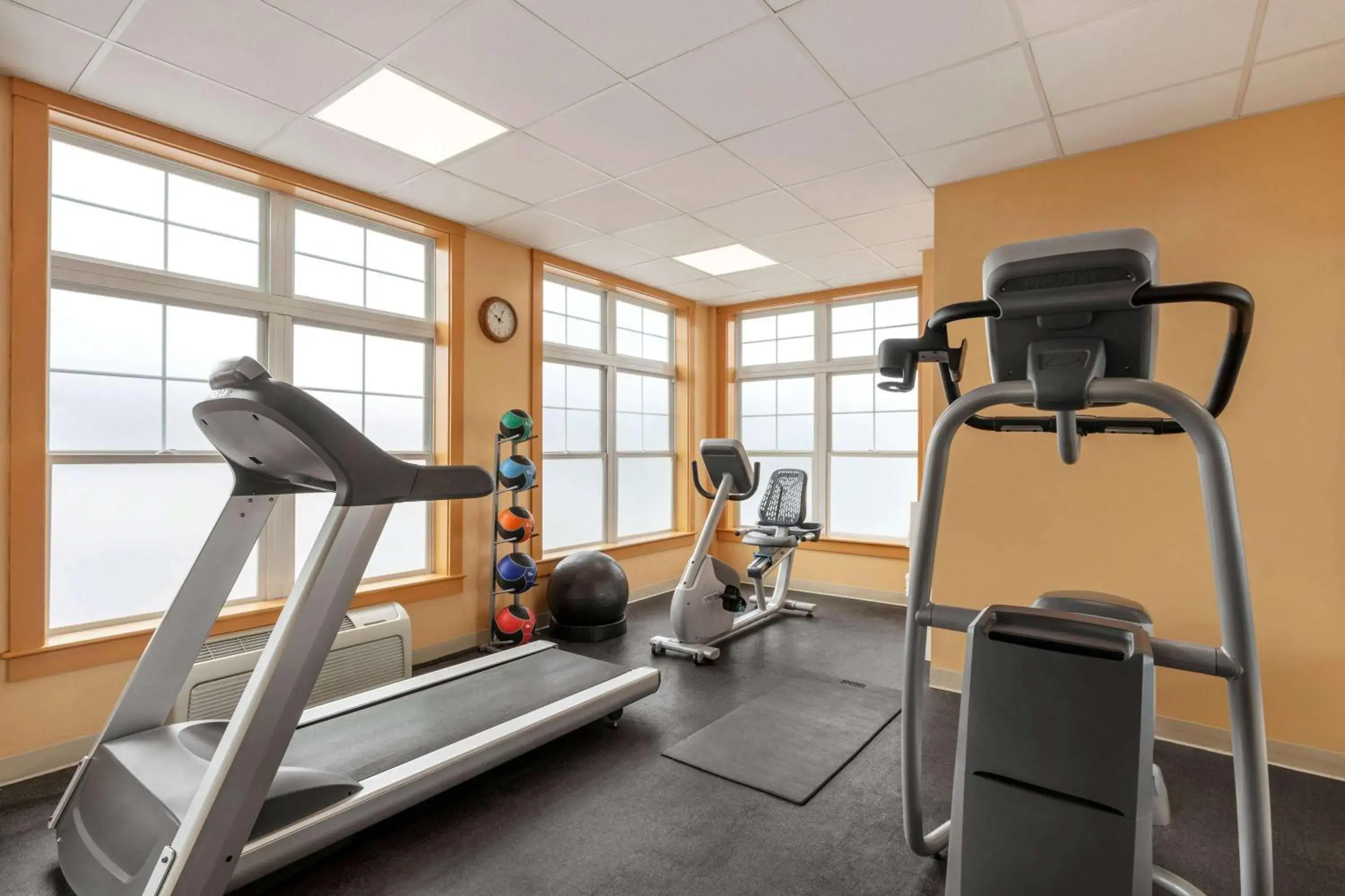 Fitness centre/facilities, Fitness Center/Facilities in Days Inn by Wyndham Airport/Maine Mall
