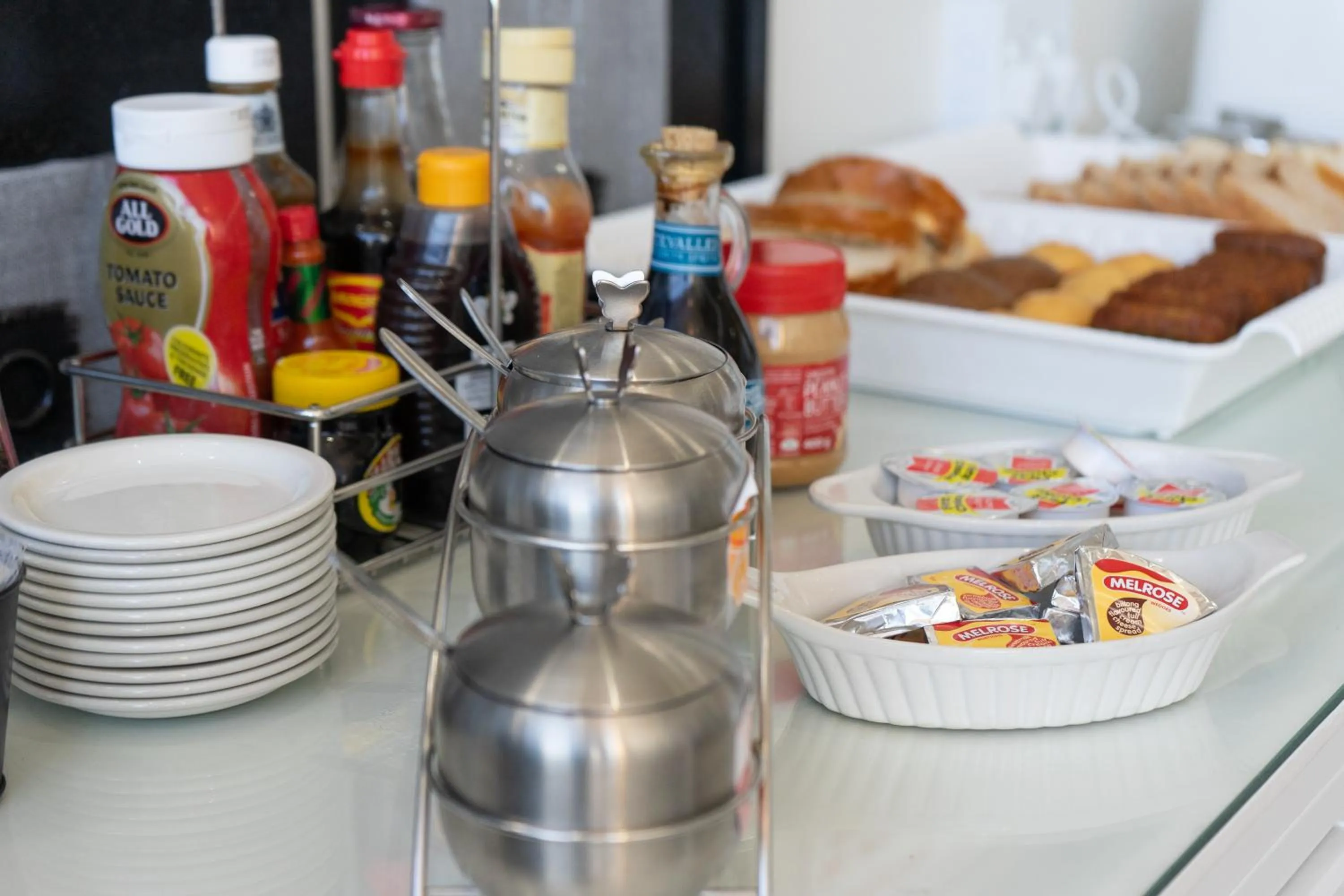 Breakfast in Bar-t-nique Guest House