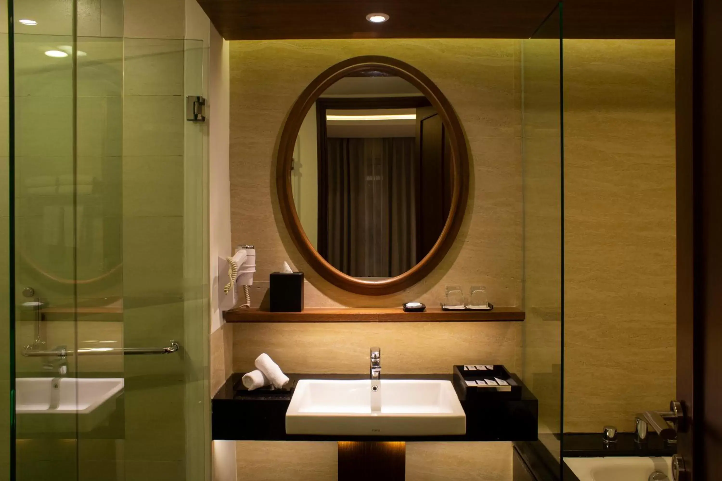 Bathroom in THE 1O1 Bogor Suryakancana