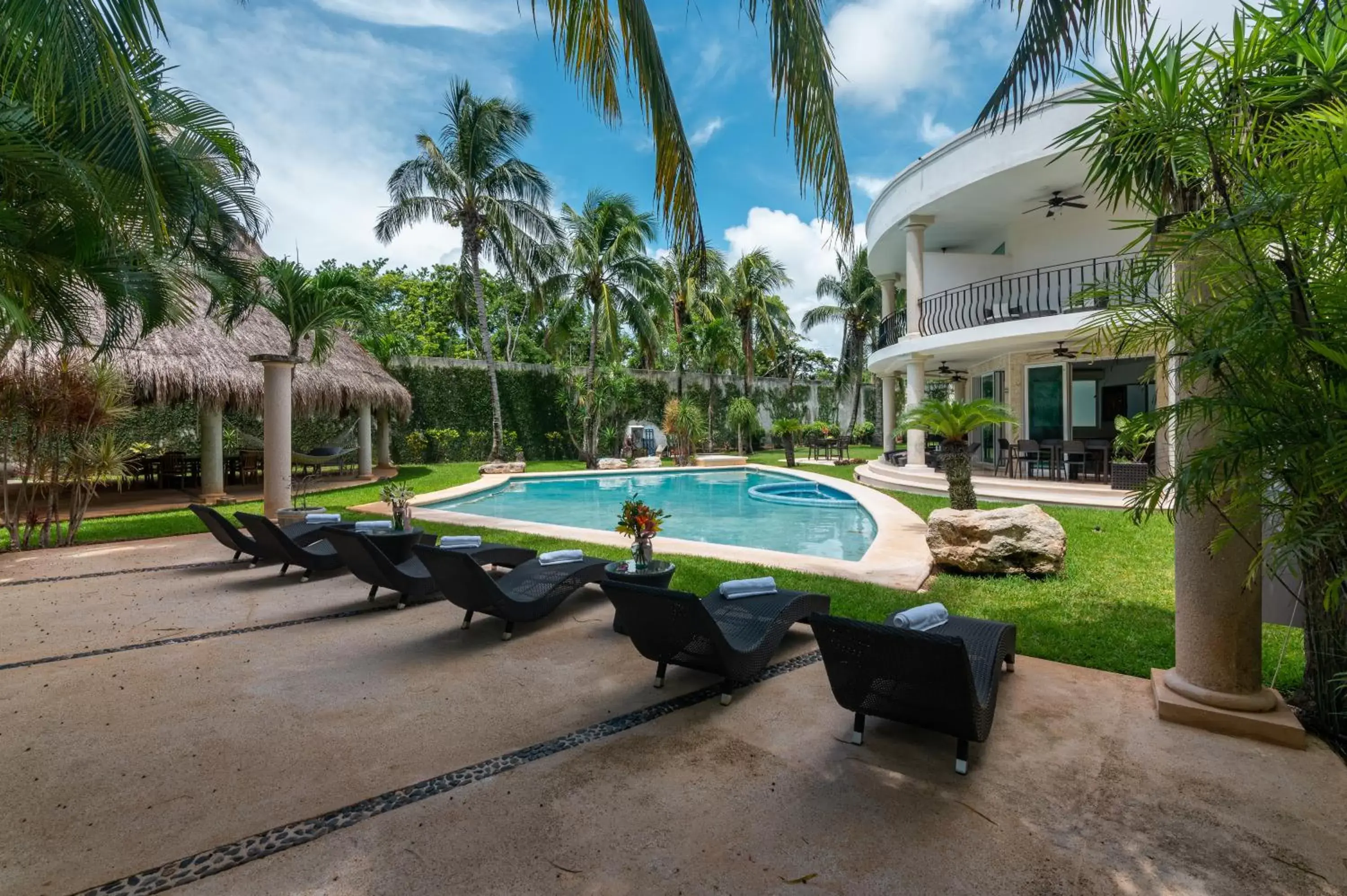 Pool view, Swimming Pool in Villa Palmeras