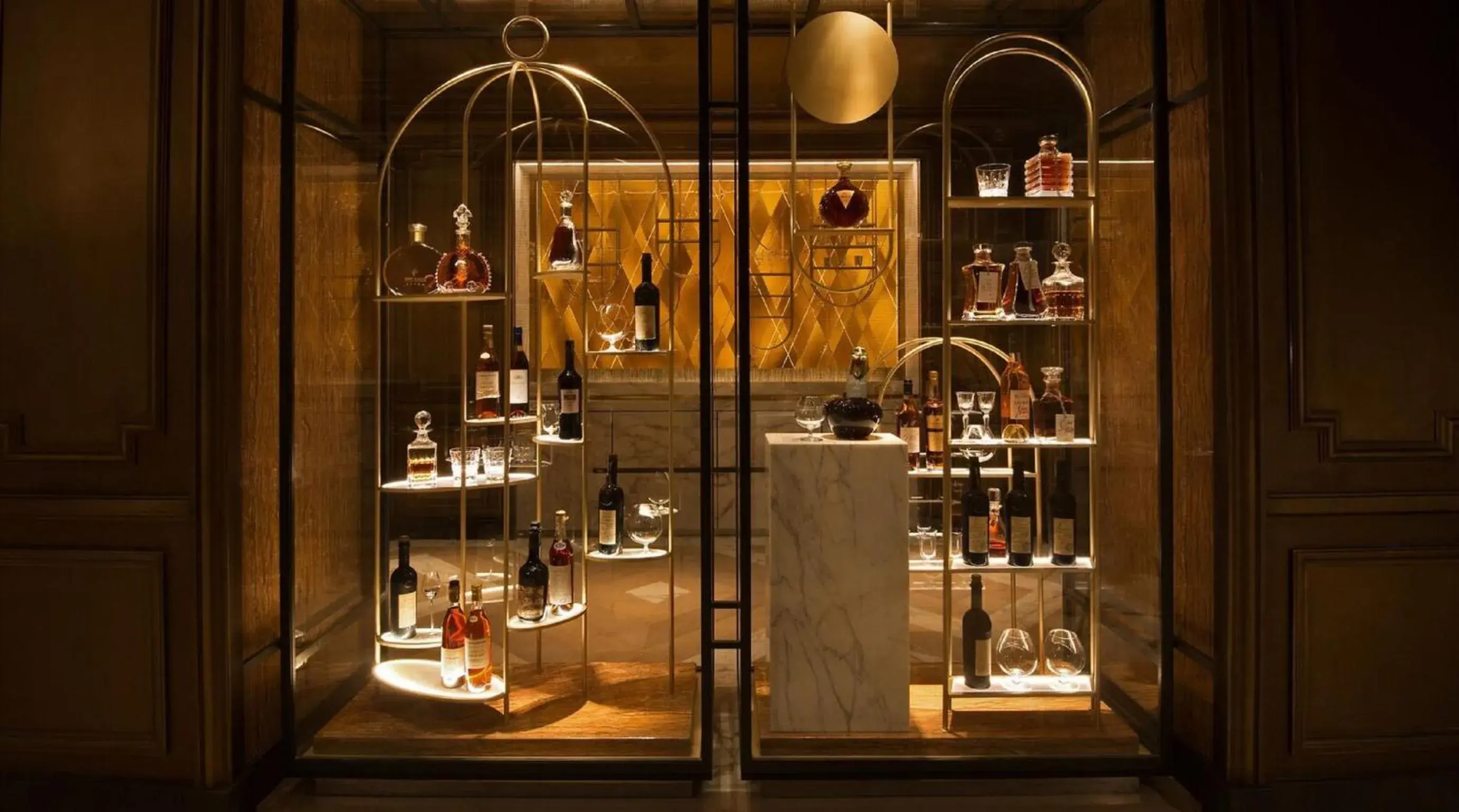 Restaurant/places to eat in Hotel de Crillon Restaurant/places to eat in Hotel de Crillon