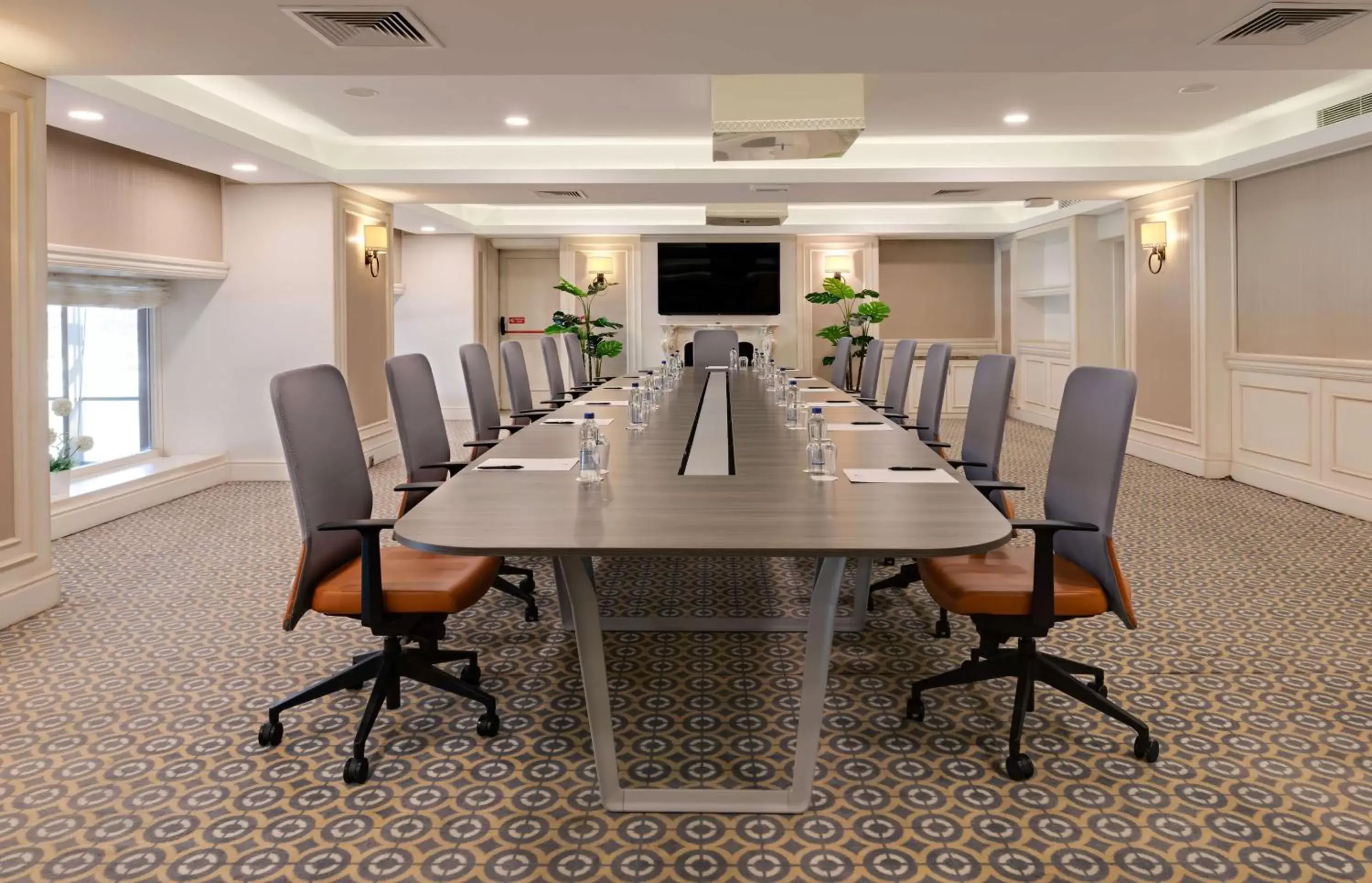 Meeting/conference room in Doubletree by Hilton Van