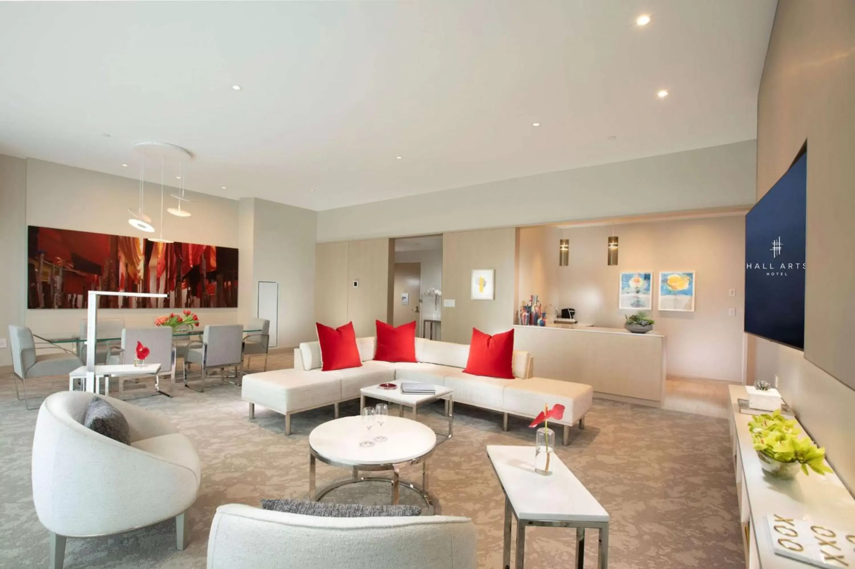 Living room, Seating Area in HALL Arts Hotel Dallas, Curio Collection by Hilton