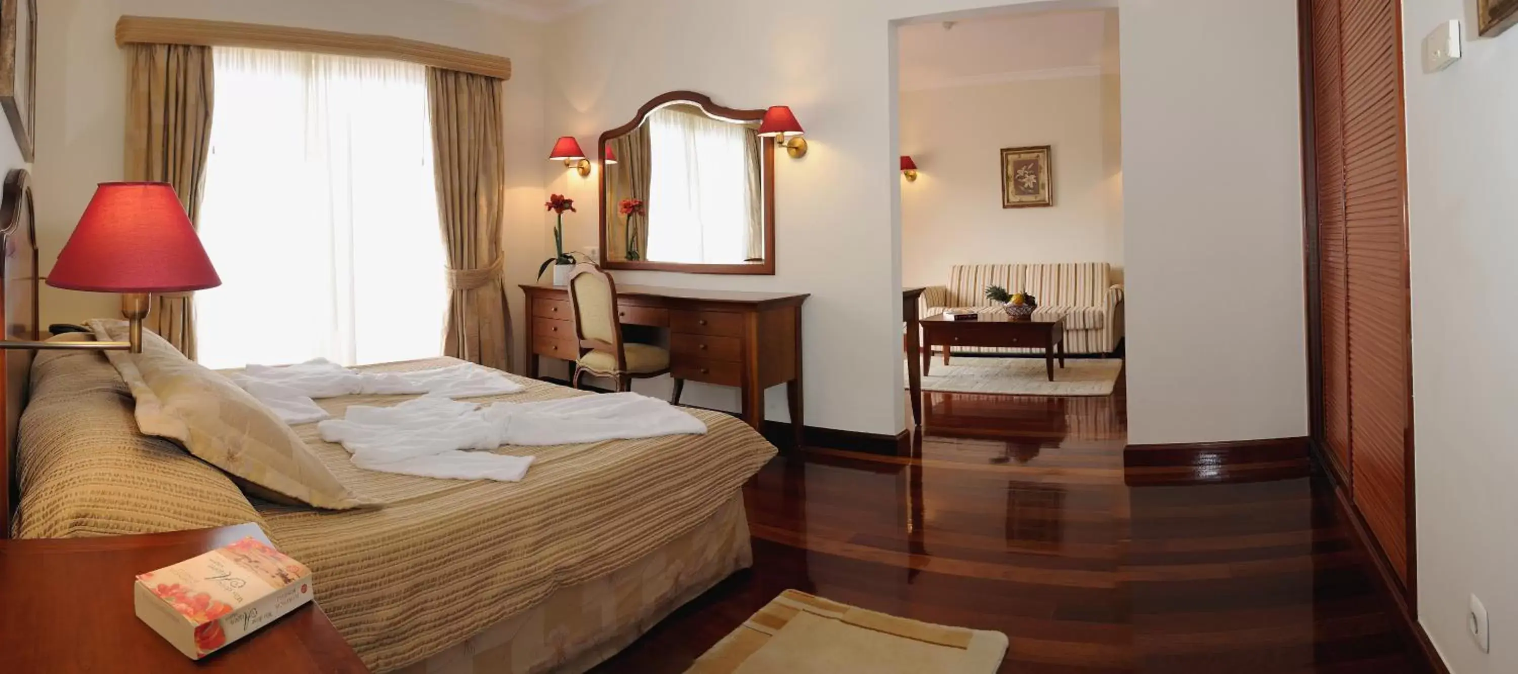 Bed in Ocean Gardens Bed in Ocean Gardens