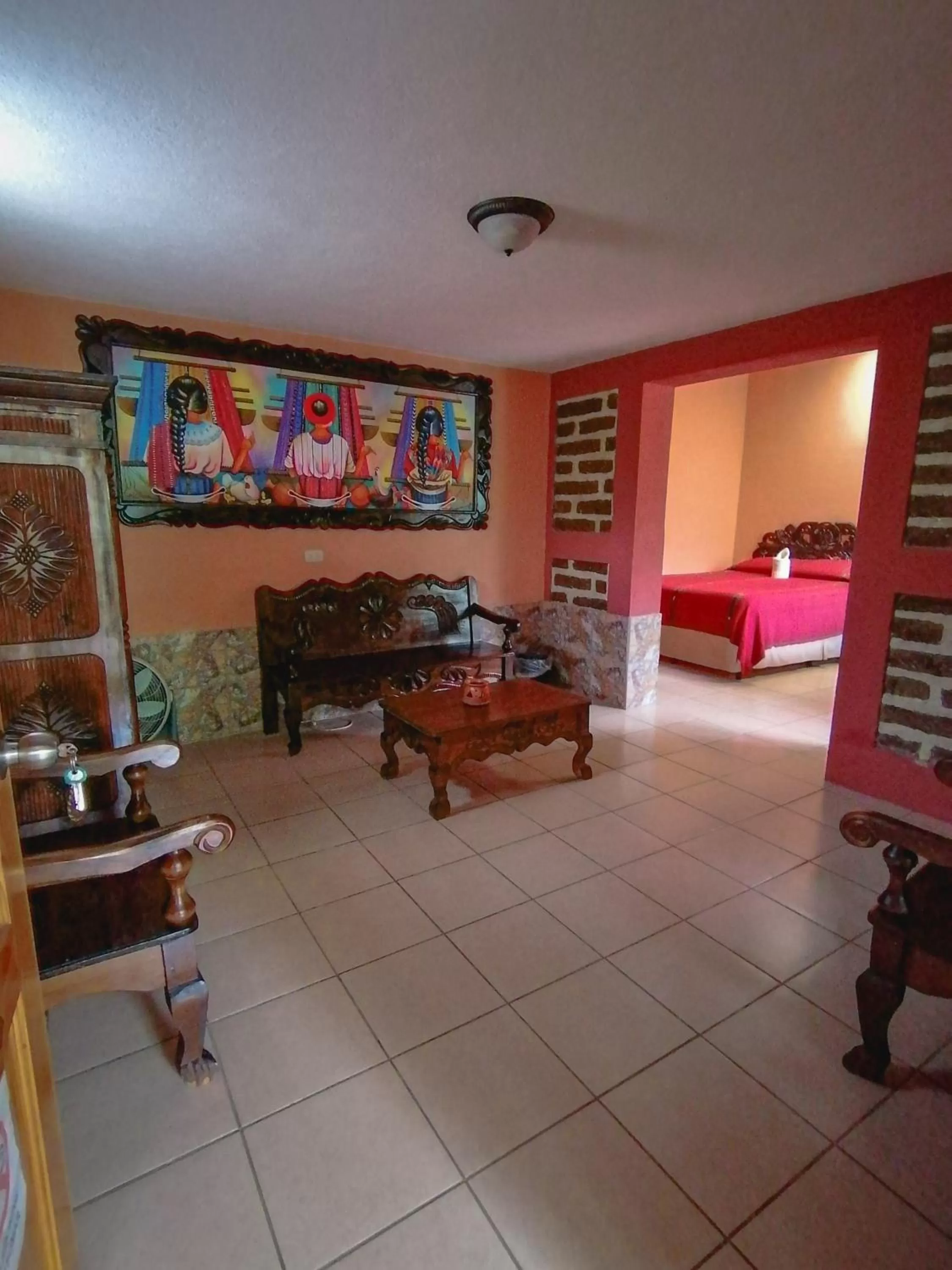 Seating area, Bed in Hotel Utz Jay