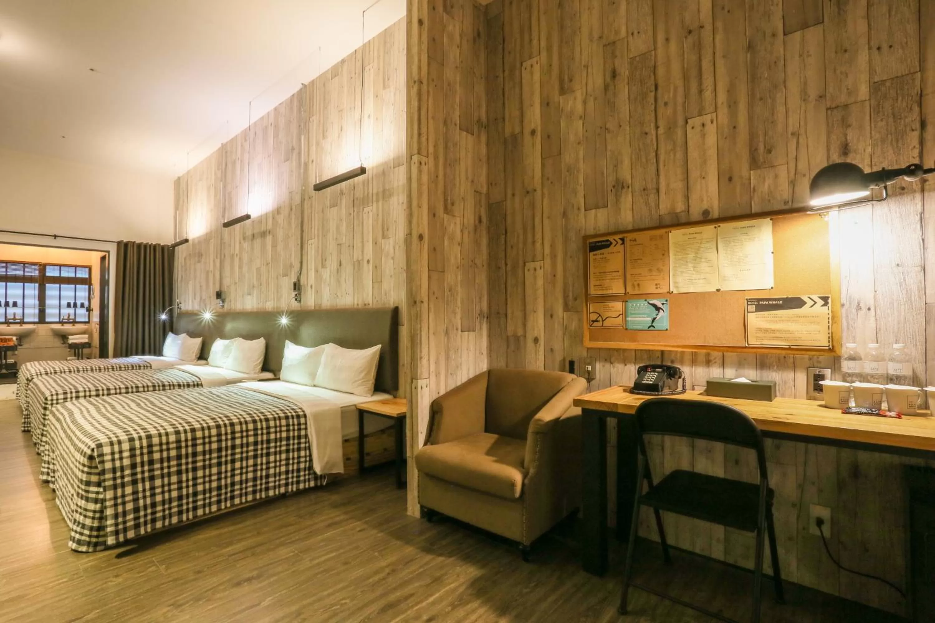 Deluxe Family Room - No View in Hotel PaPa Whale