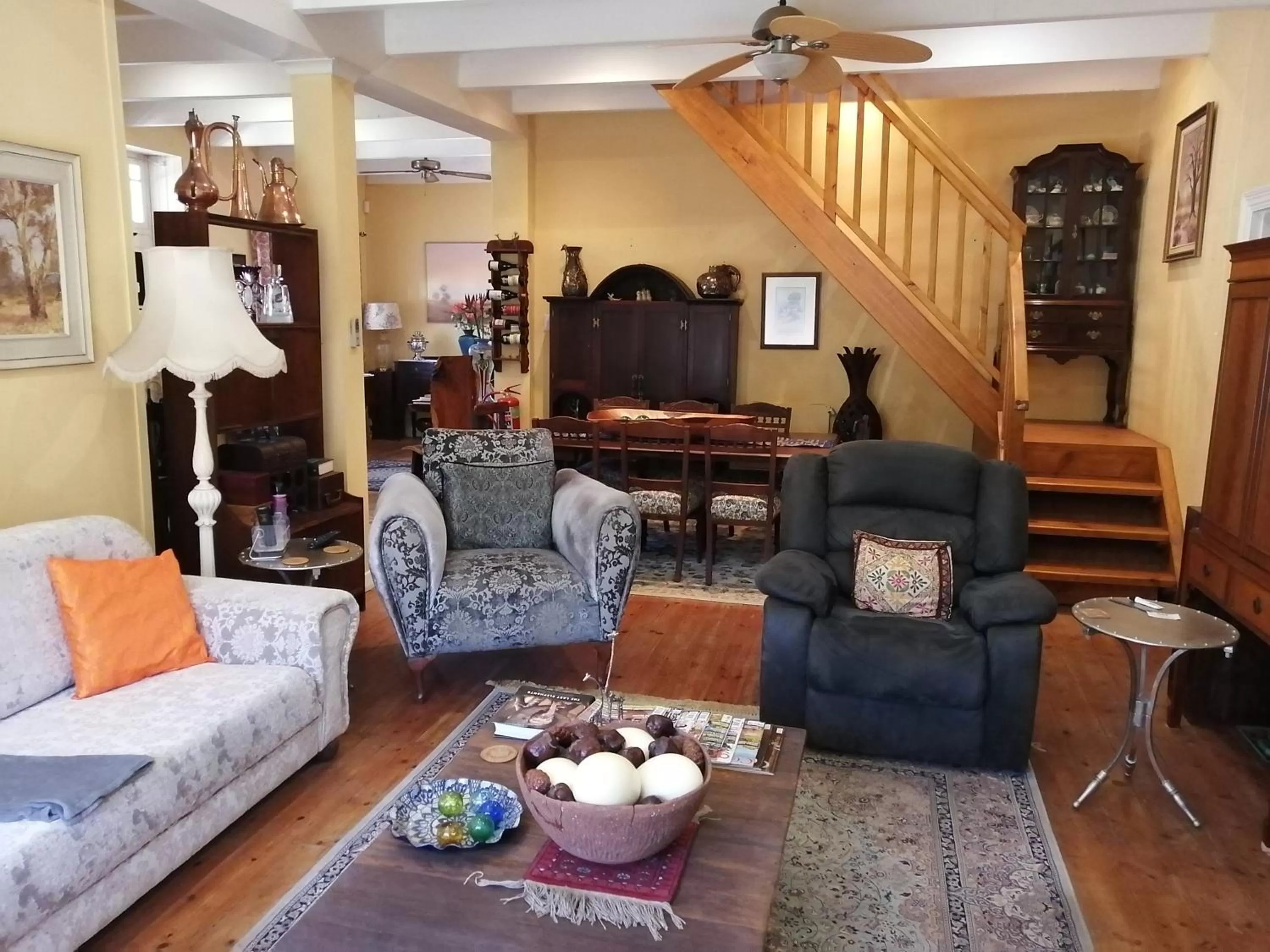 Communal lounge/ TV room in Squirrels Corner