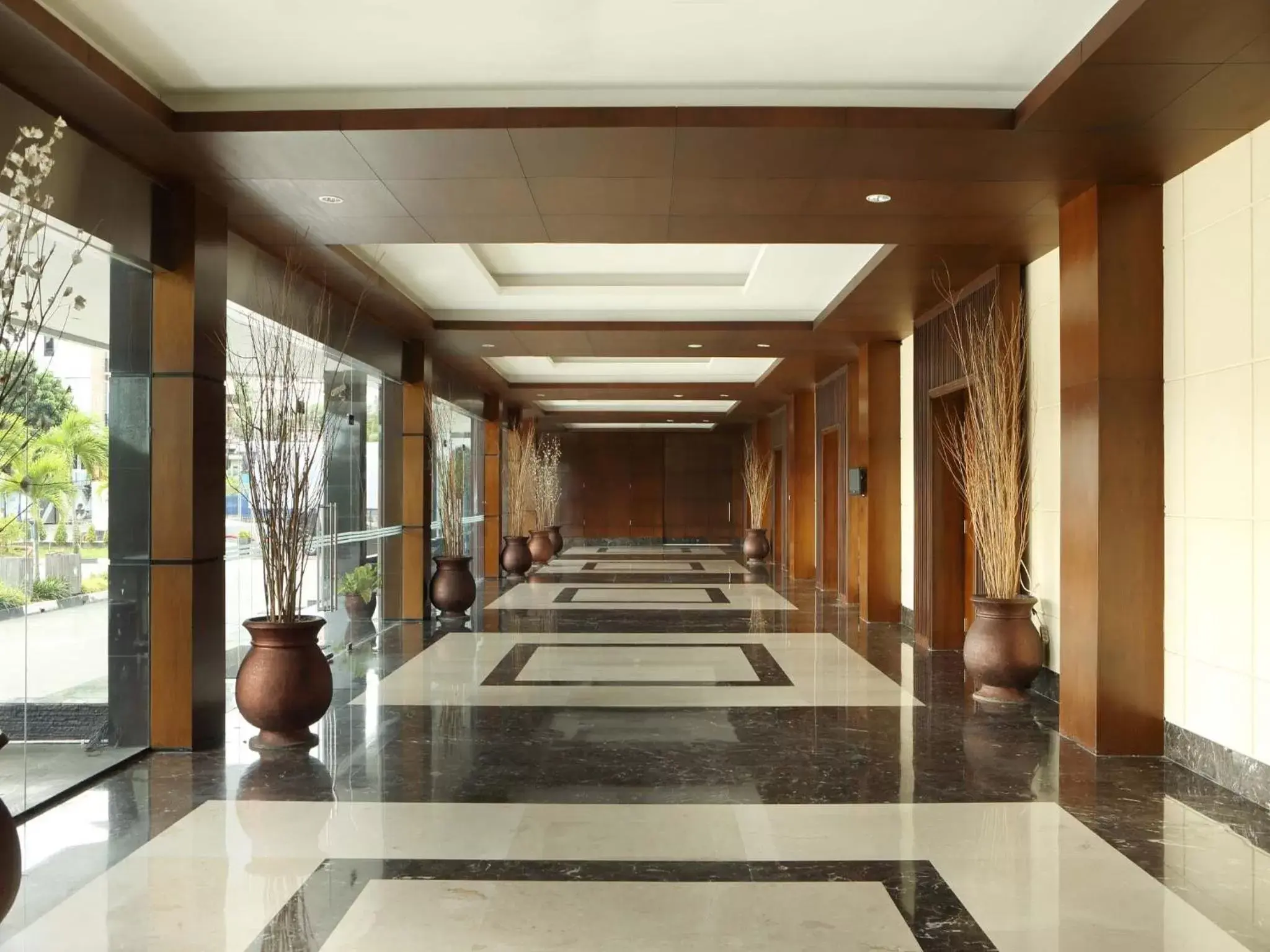 Lobby or reception in Novotel Balikpapan