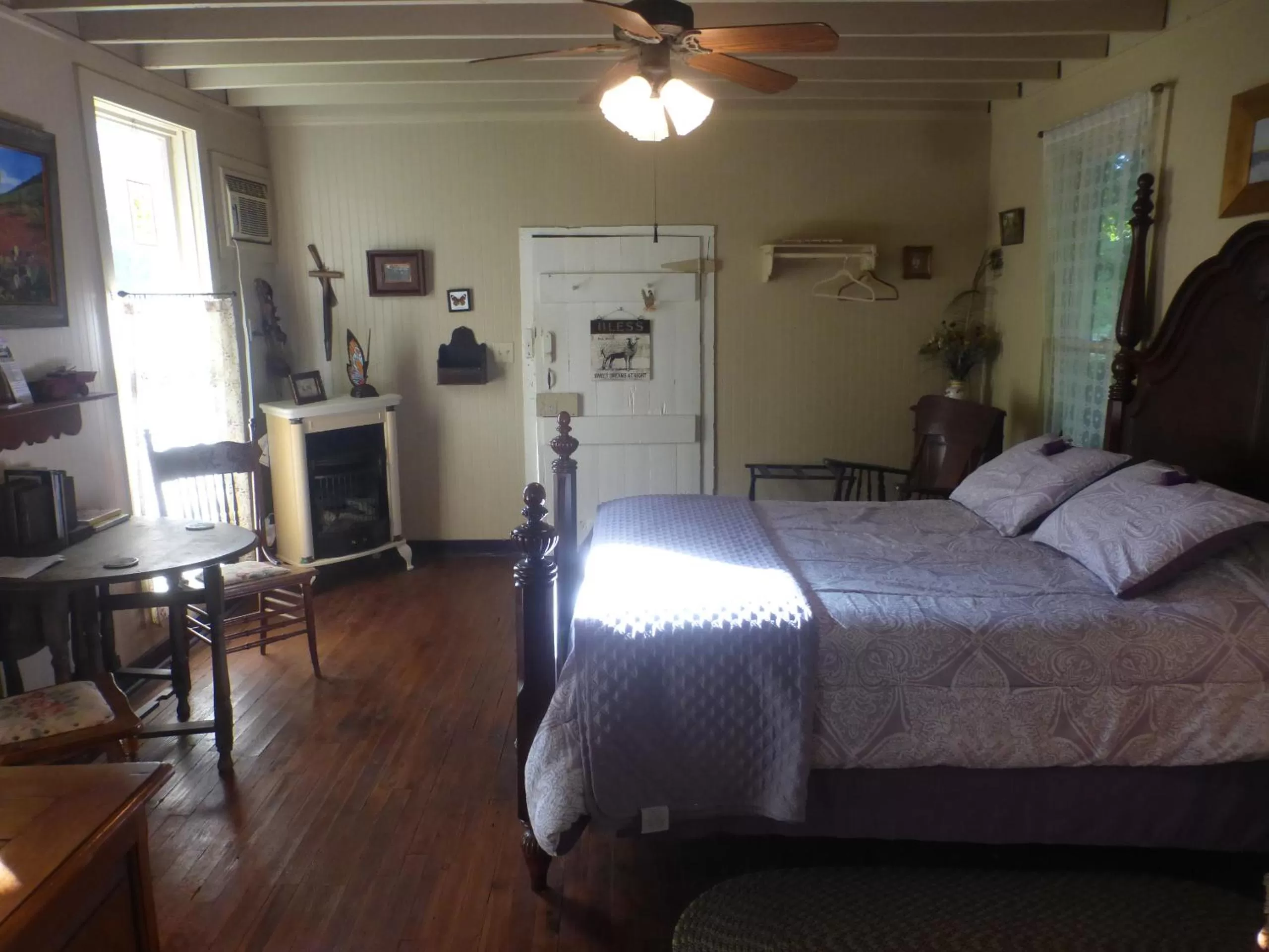 View (from property/room), Bed in Mulberry Lavender Farm and B&B