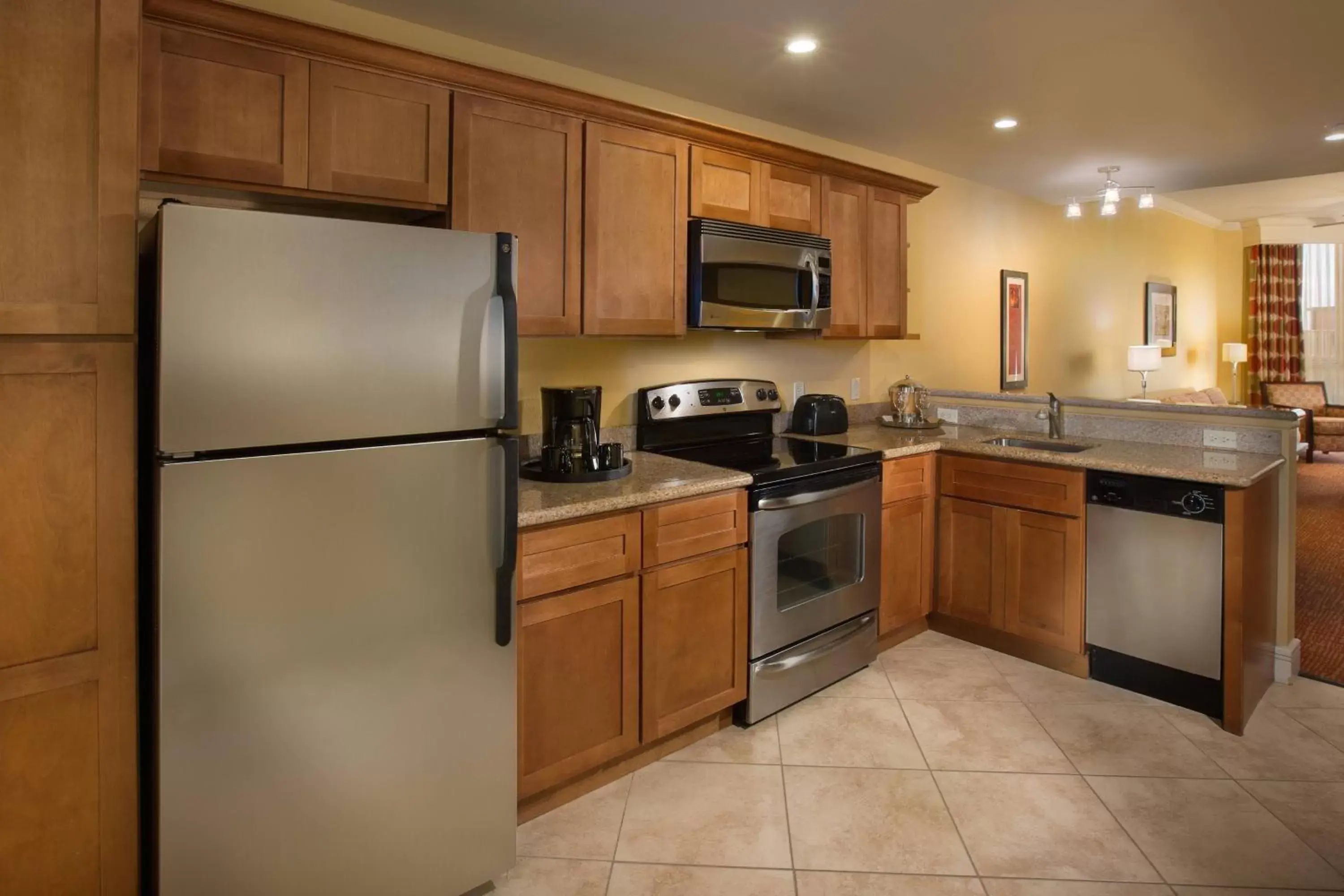 Bedroom, Kitchen/Kitchenette in Residence Inn by Marriott St. Petersburg Treasure Island