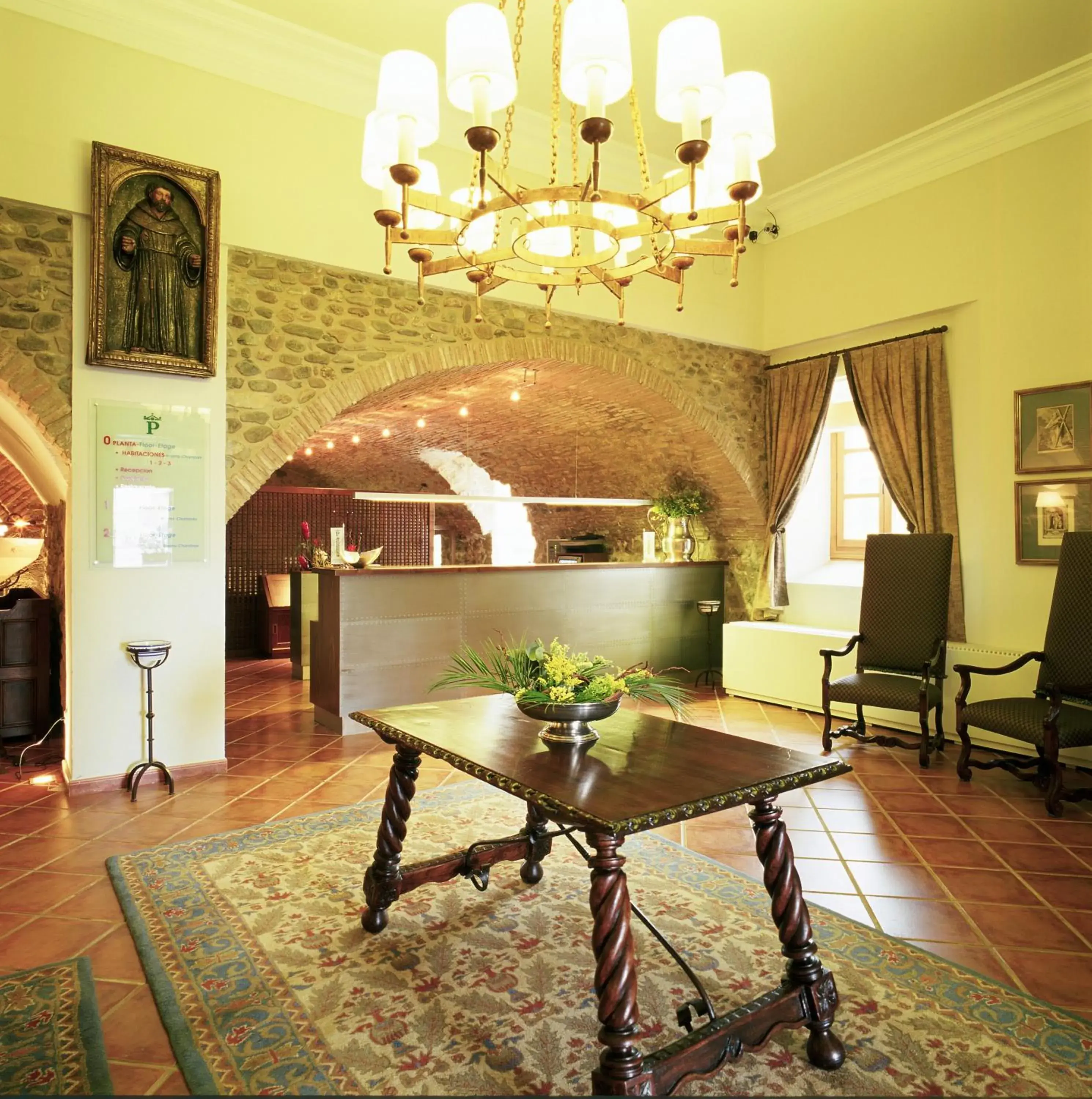 Lobby or reception, Seating Area in Parador de Santo Domingo Bernardo de Fresneda