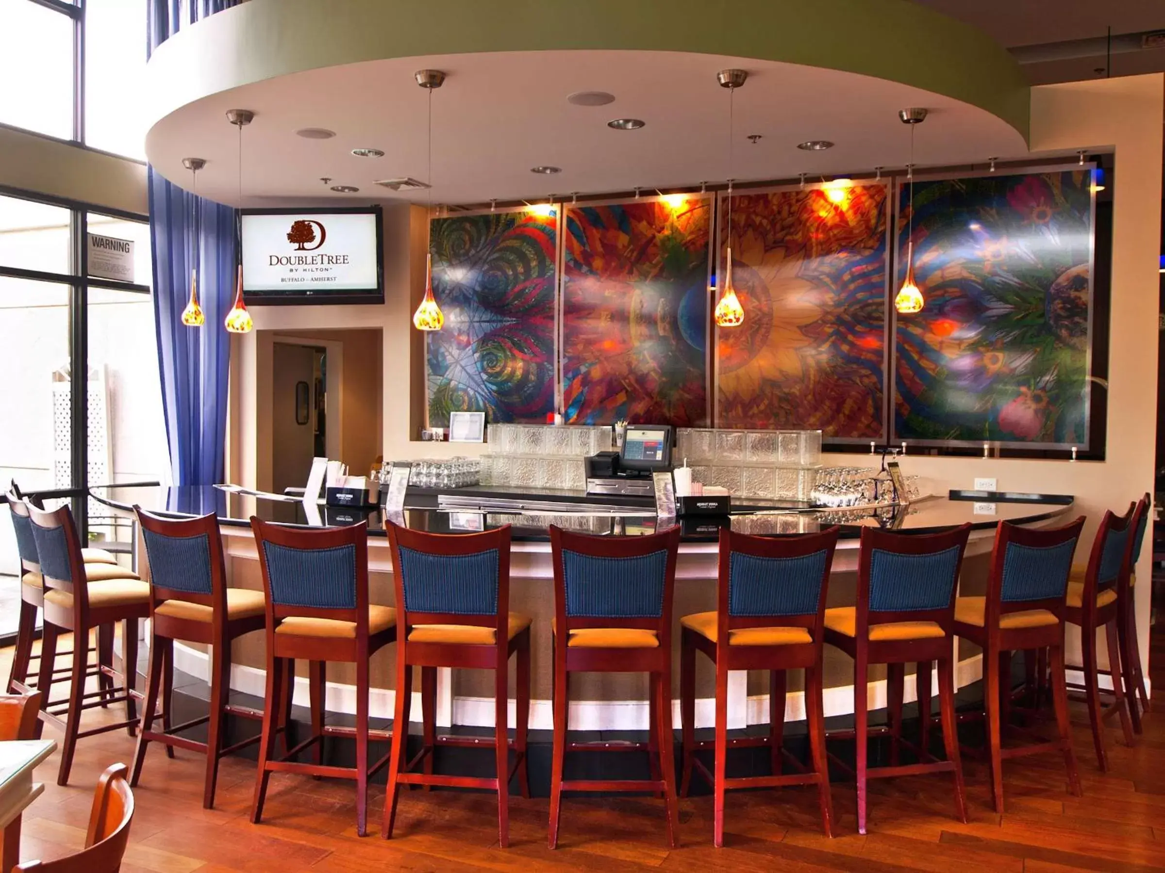 Lounge or bar, Restaurant/Places to Eat in DoubleTree by Hilton Buffalo-Amherst