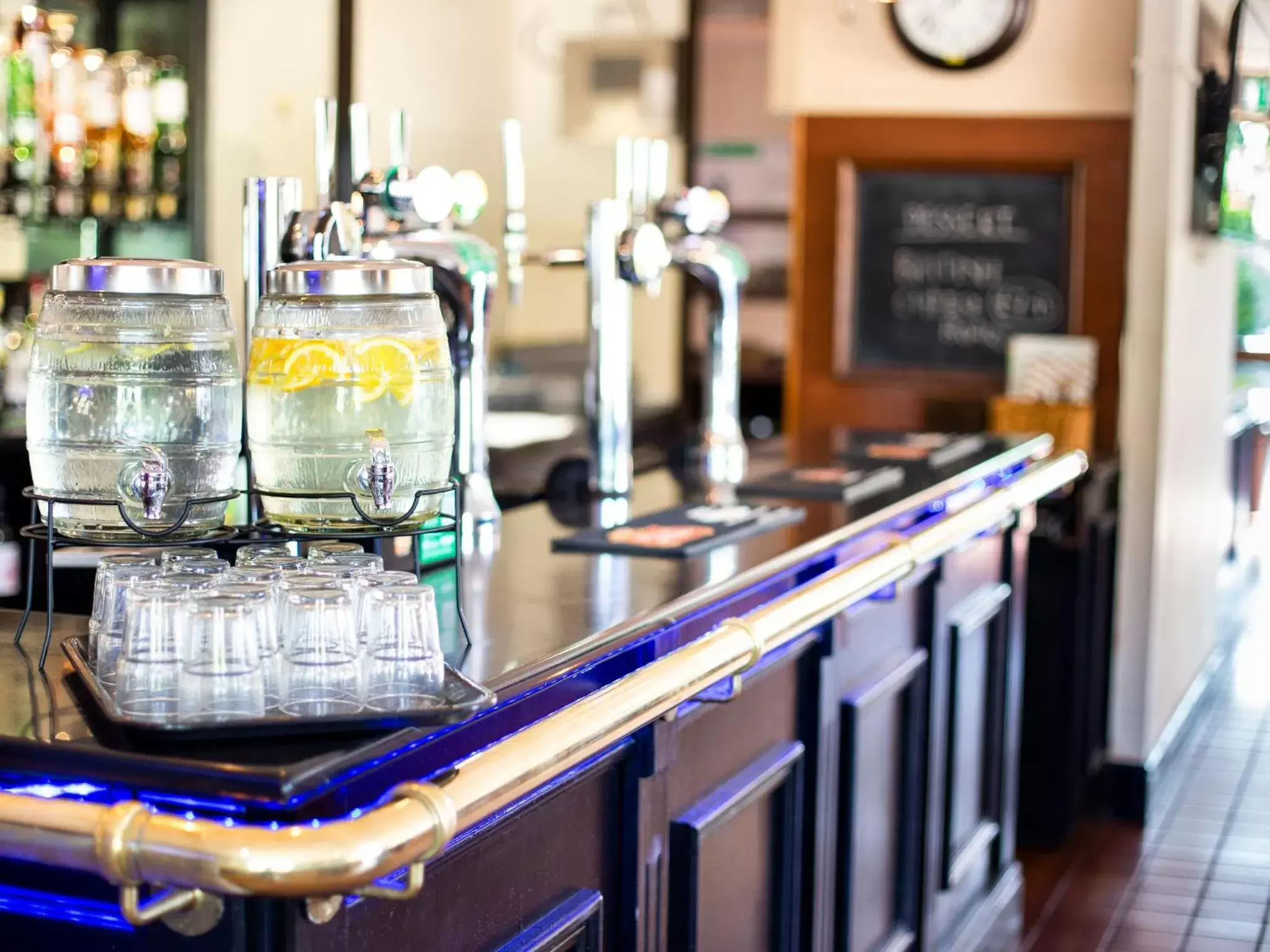 Lounge or bar in Campanile Milton Keynes - Fenny Stratford