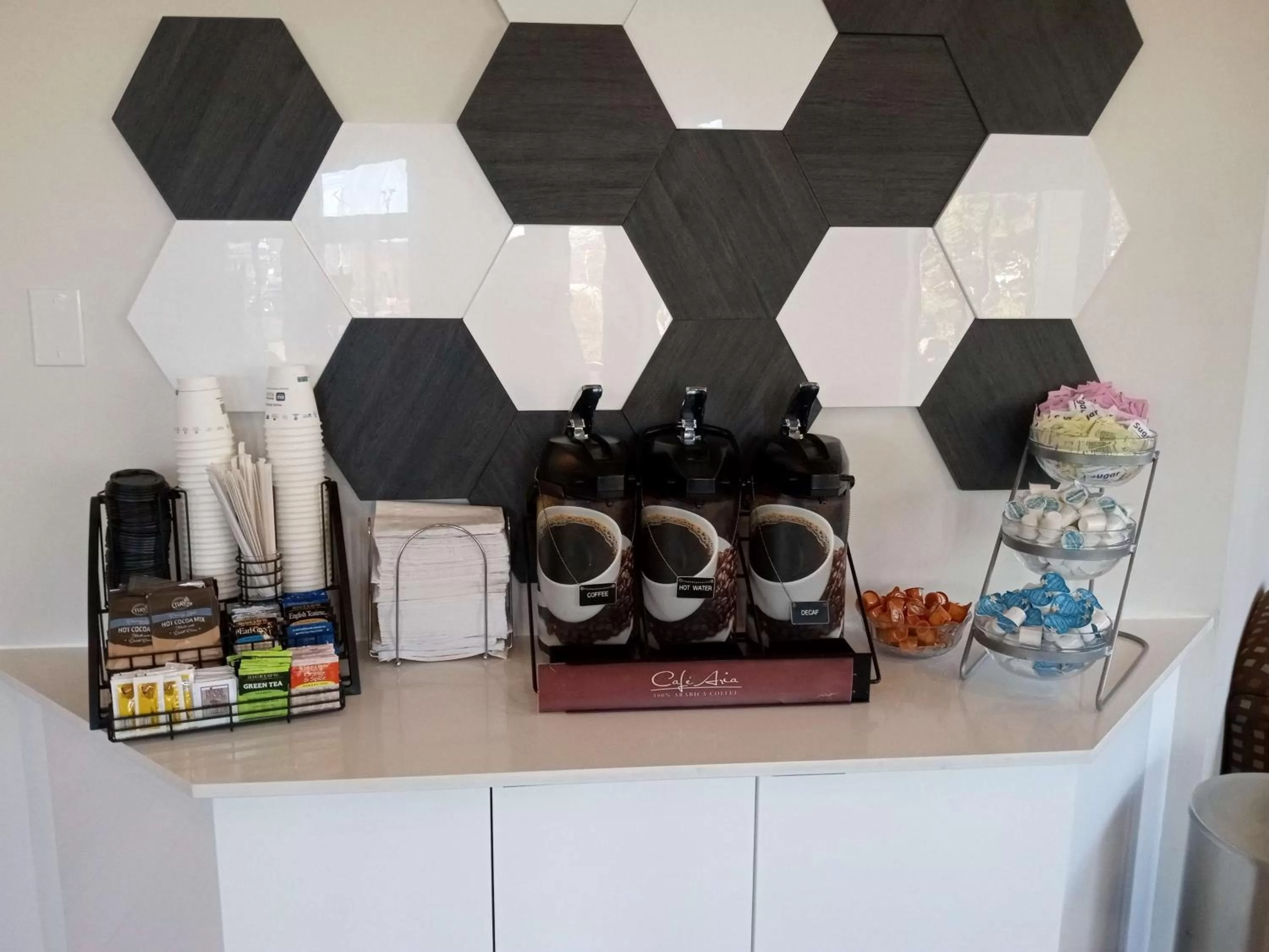 Breakfast in Best Western Salbasgeon Inn & Suites