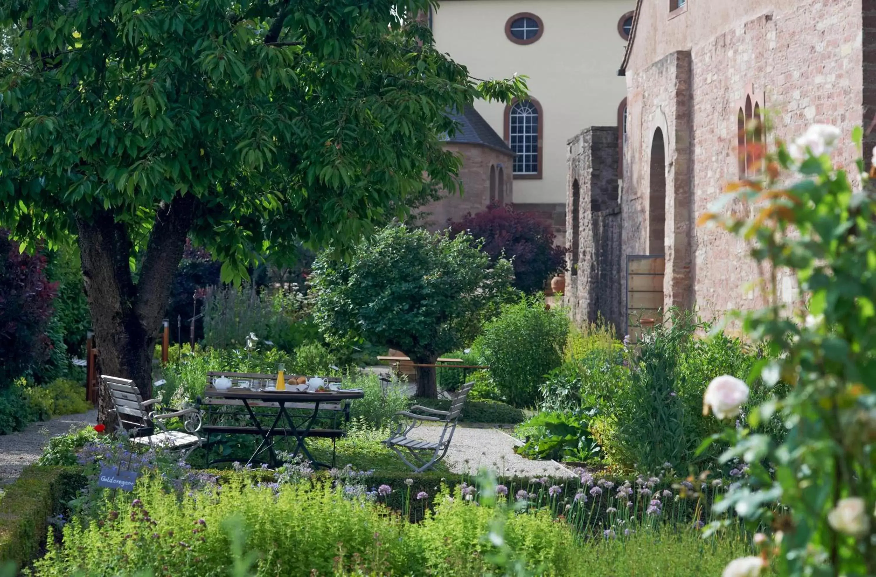 Garden in Kloster Hornbach