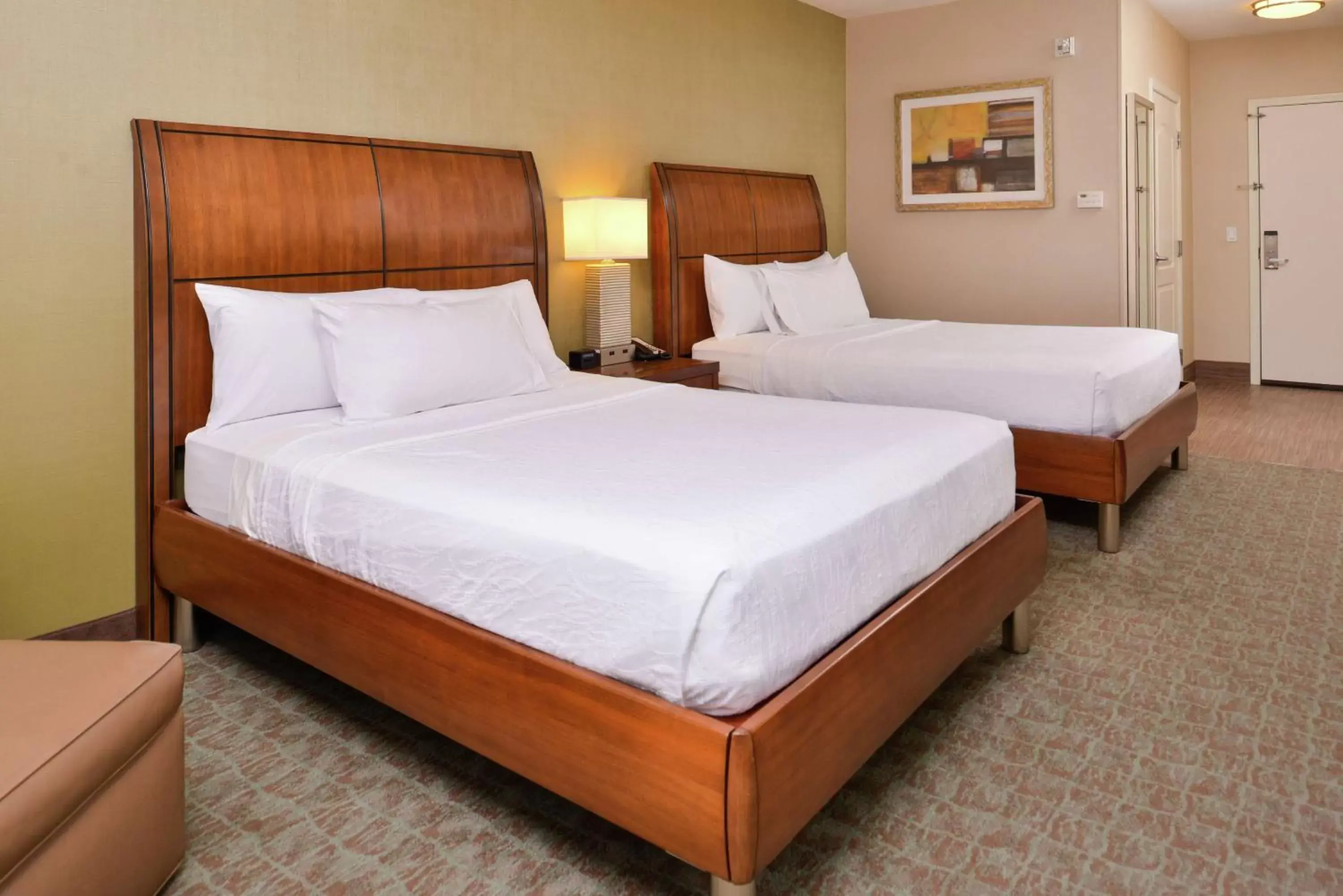 Photo of the whole room, Bed in Hilton Garden Inn Boise Spectrum