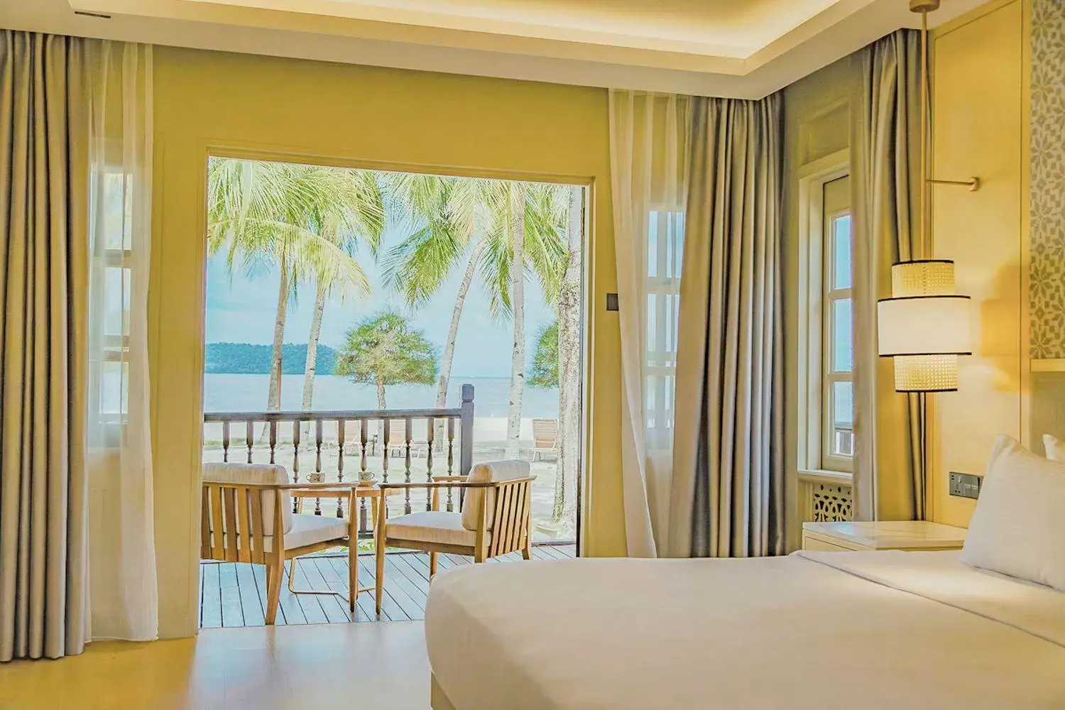 Sea view, Bed in Pelangi Beach Resort & Spa, Langkawi