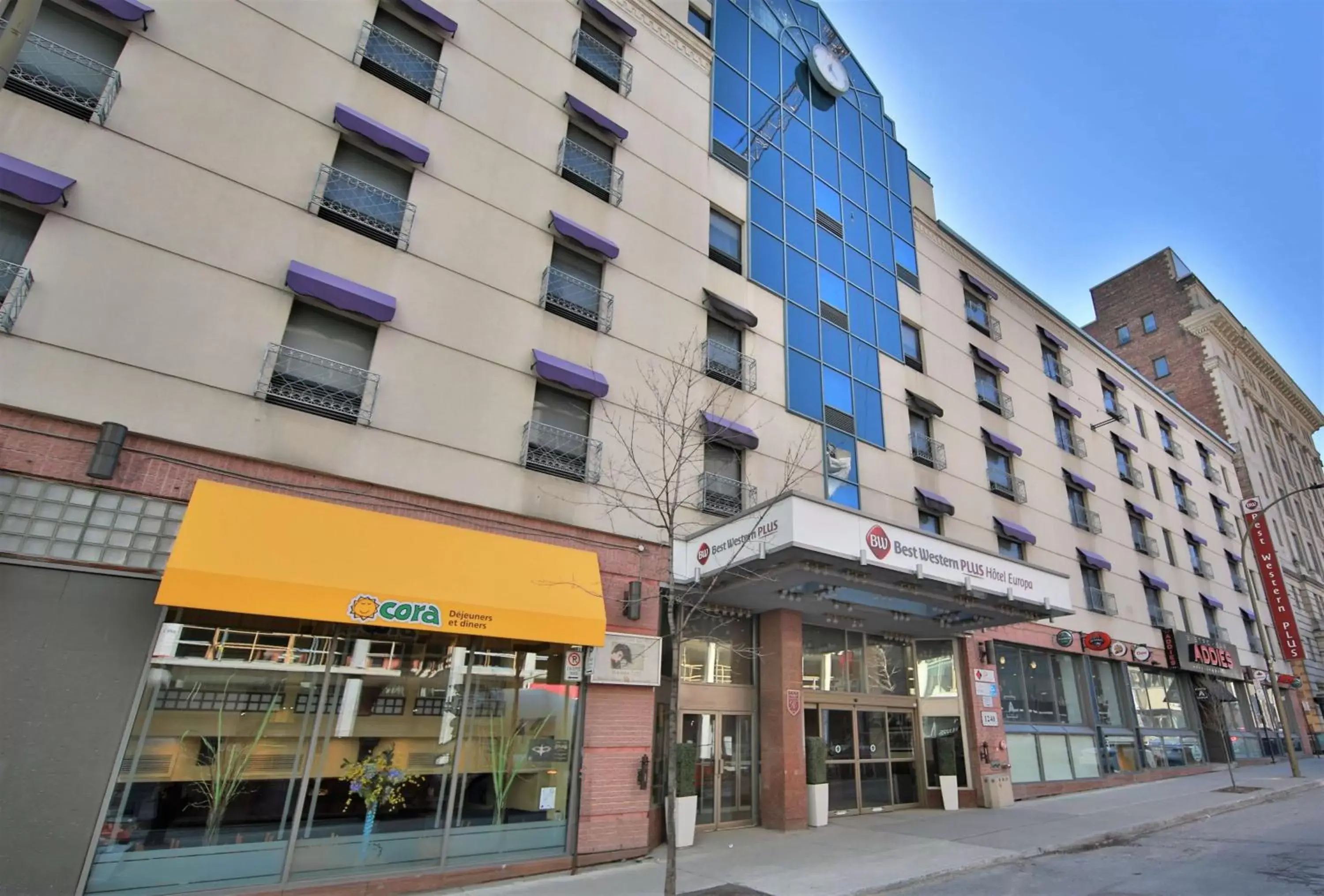 Property building in Best Western Plus Montreal Downtown- Hotel Europa