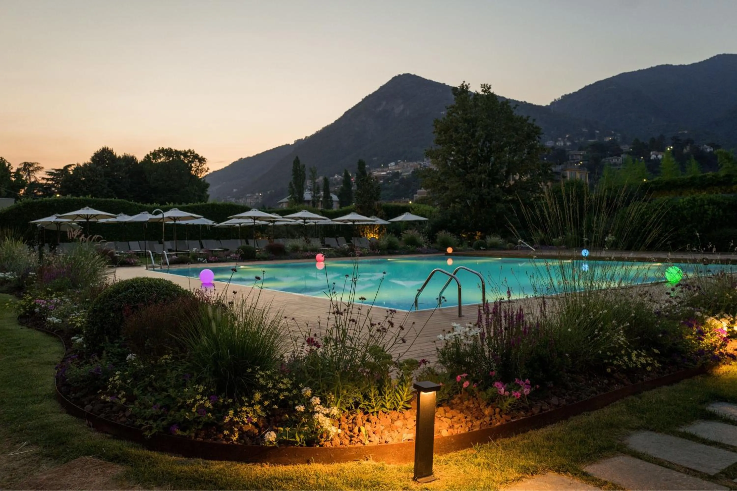 Swimming pool in Sheraton Lake Como Hotel