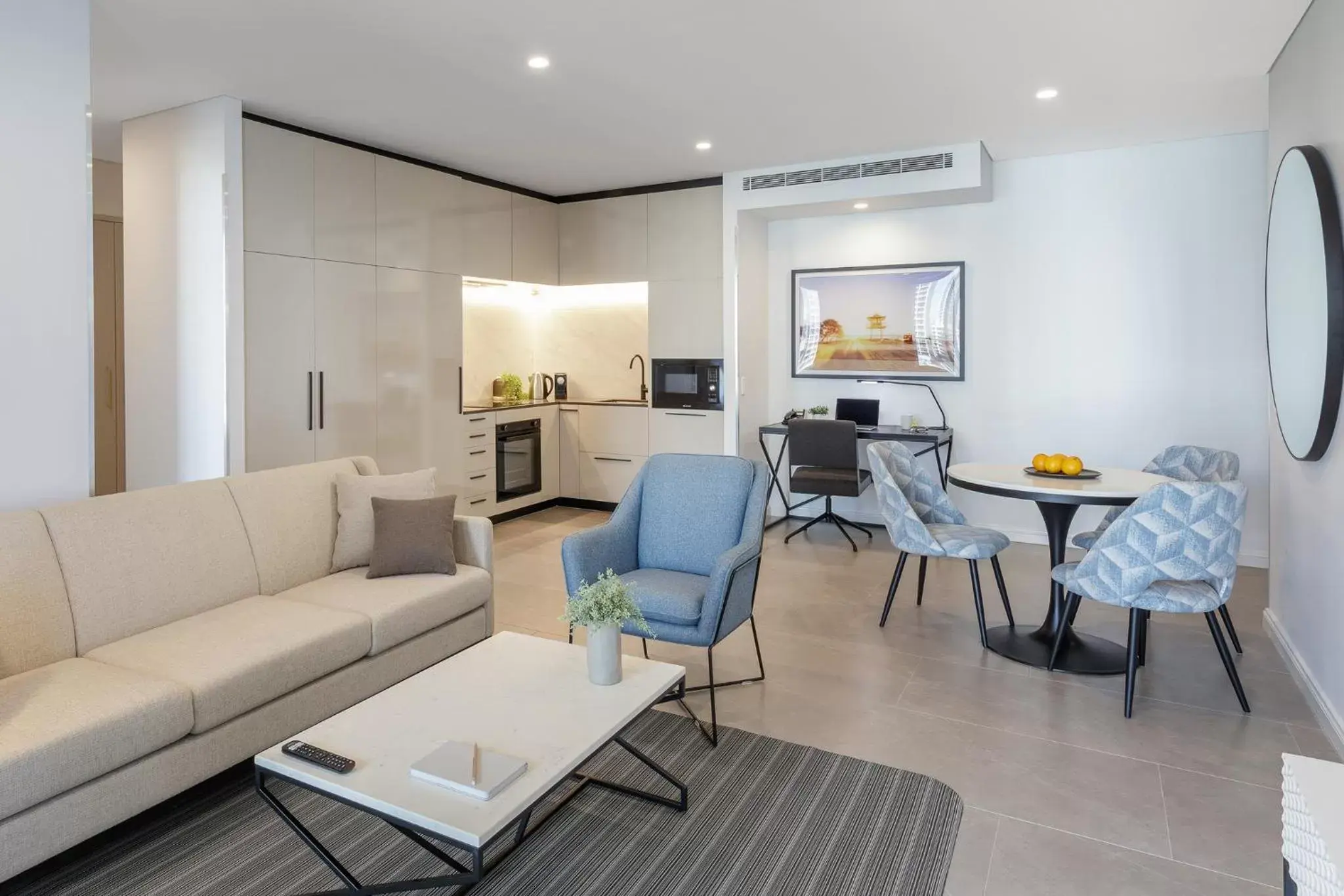 TV and multimedia, Seating Area in Meriton Suites Surfers Paradise