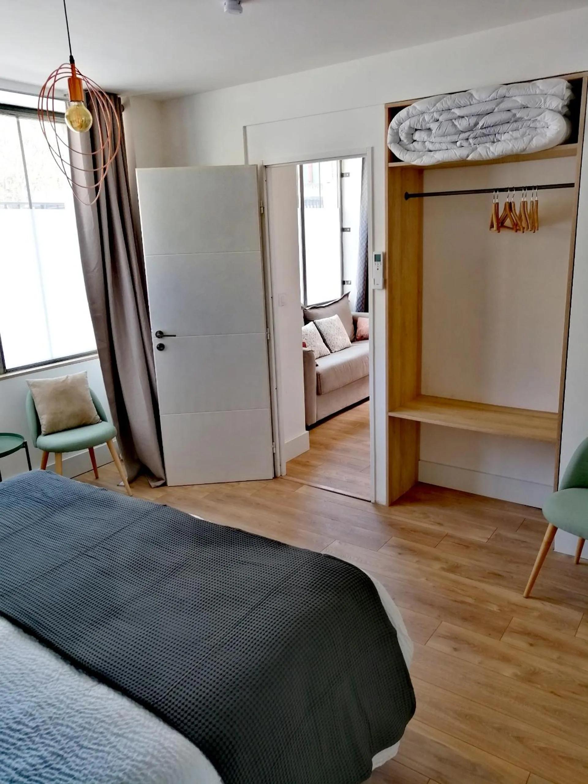 Bedroom, Bed in La Maison Grivolas Appartements et Maison d'hôtes