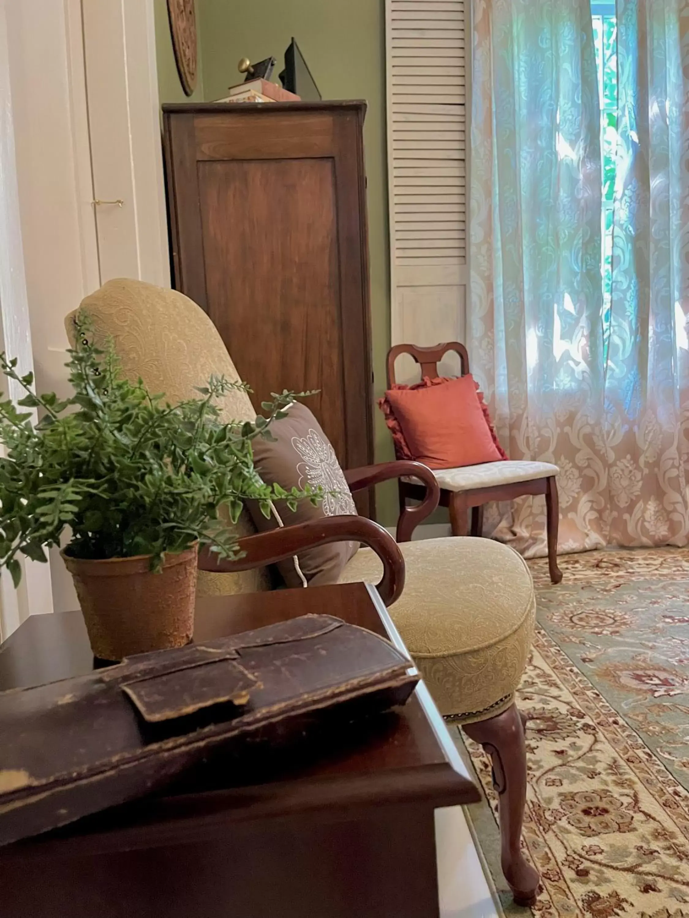 Seating Area in The Beaumont House Natchez