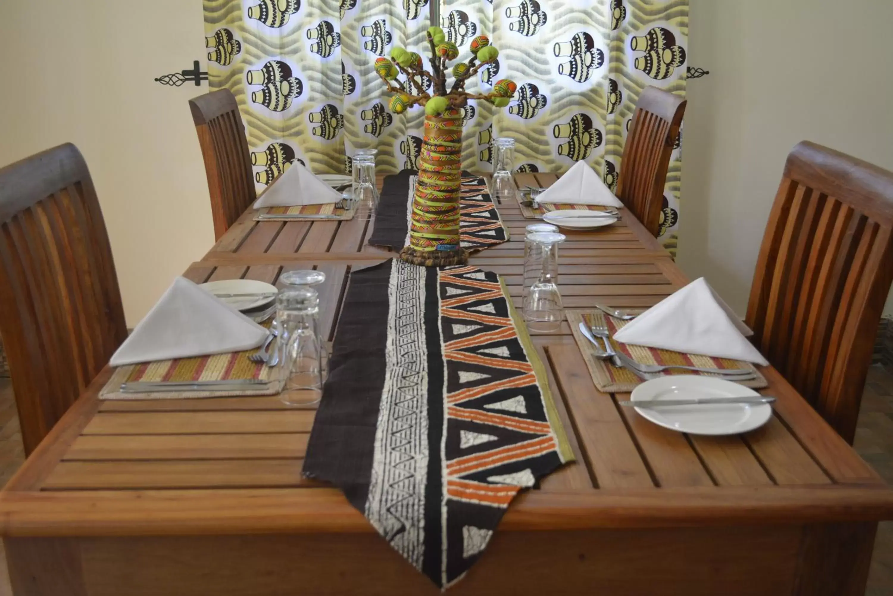 Dining area, Restaurant/Places to Eat in Korona Villa Lodge