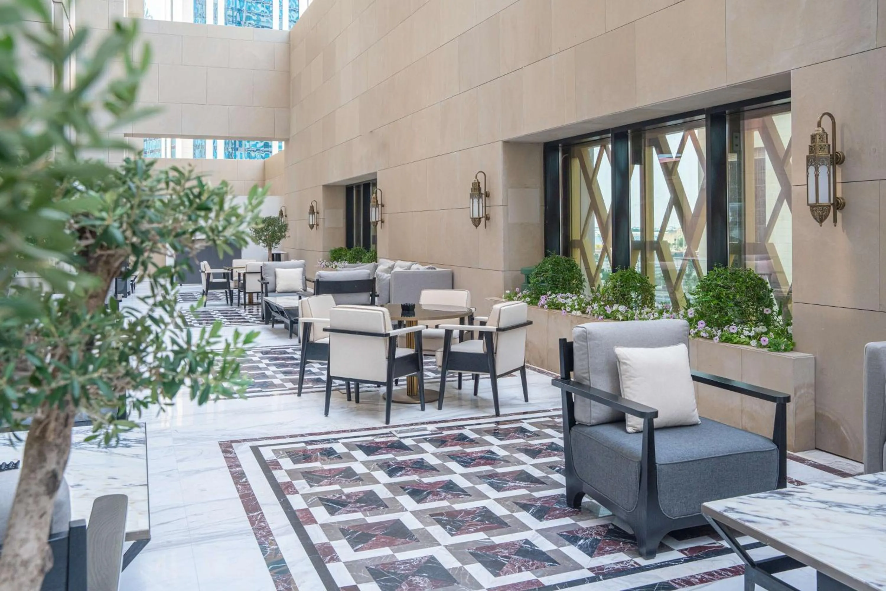 Restaurant/places to eat in Waldorf Astoria Doha West Bay