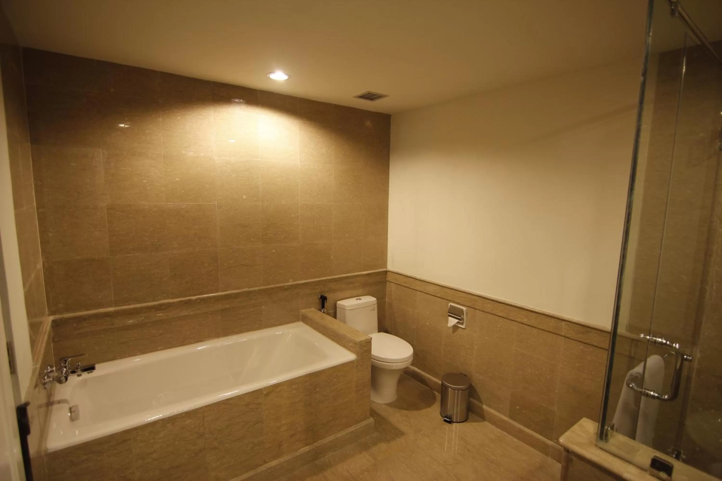 Bathroom in Hotel Diradja