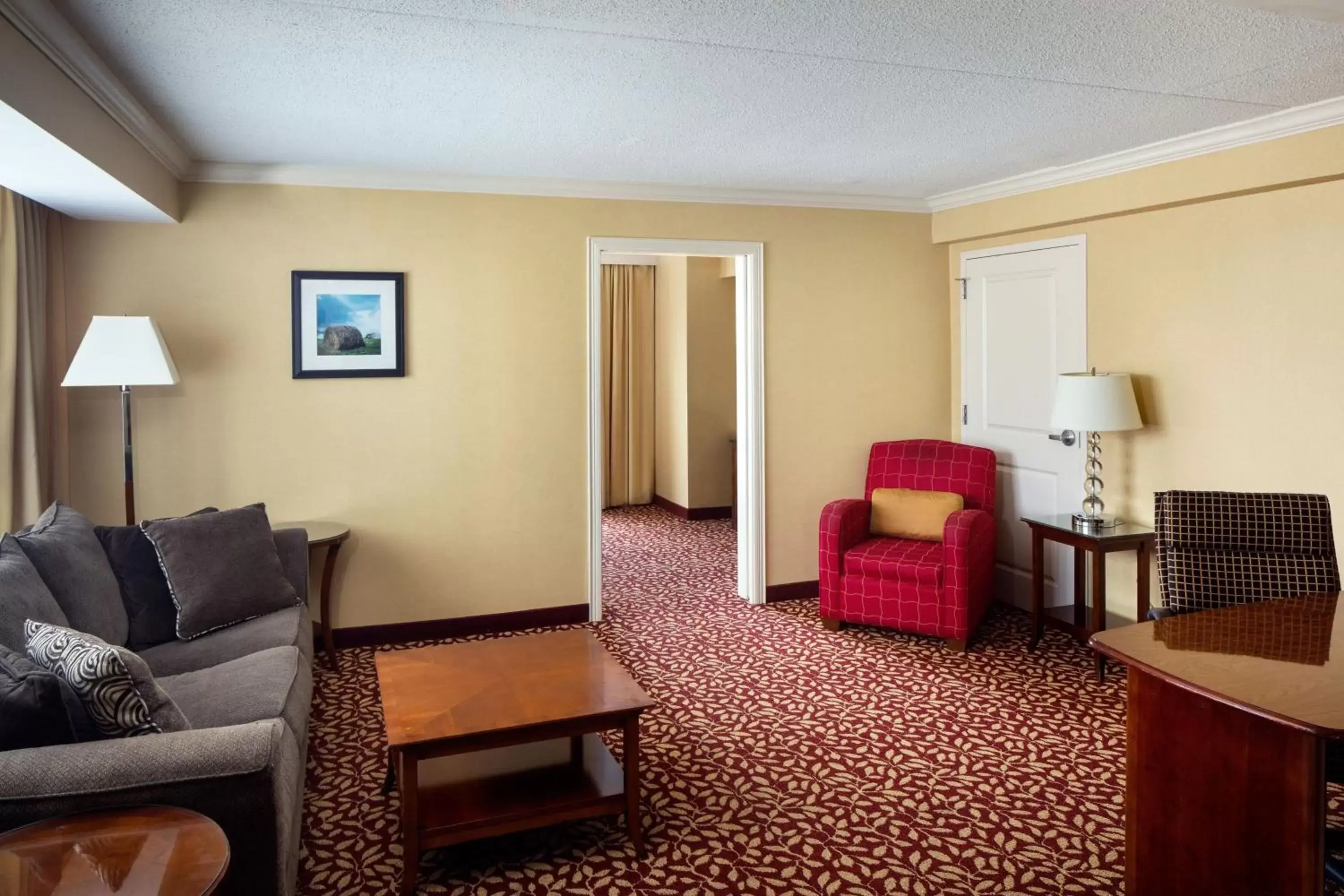 Living room, Seating Area in Indianapolis Marriott East