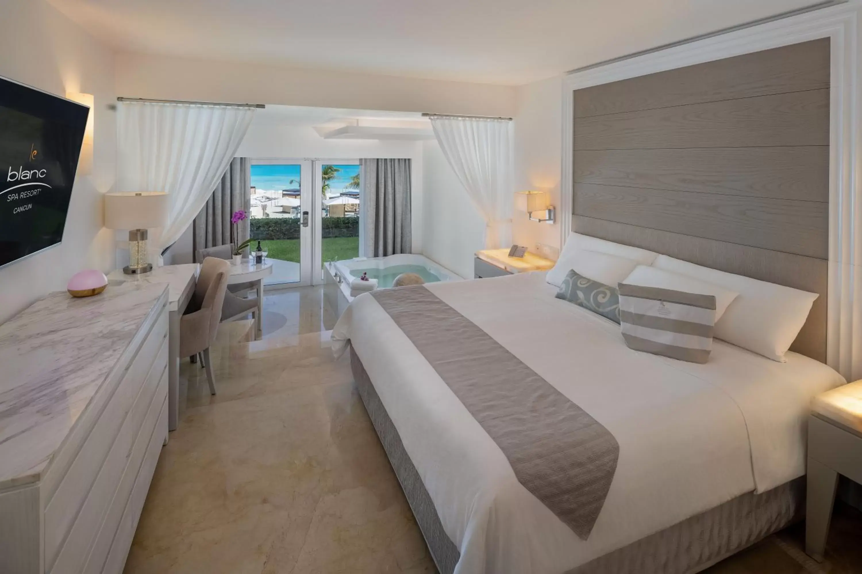 Suite with Sea View in Le Blanc Spa Resort Cancun Adults Only All-Inclusive