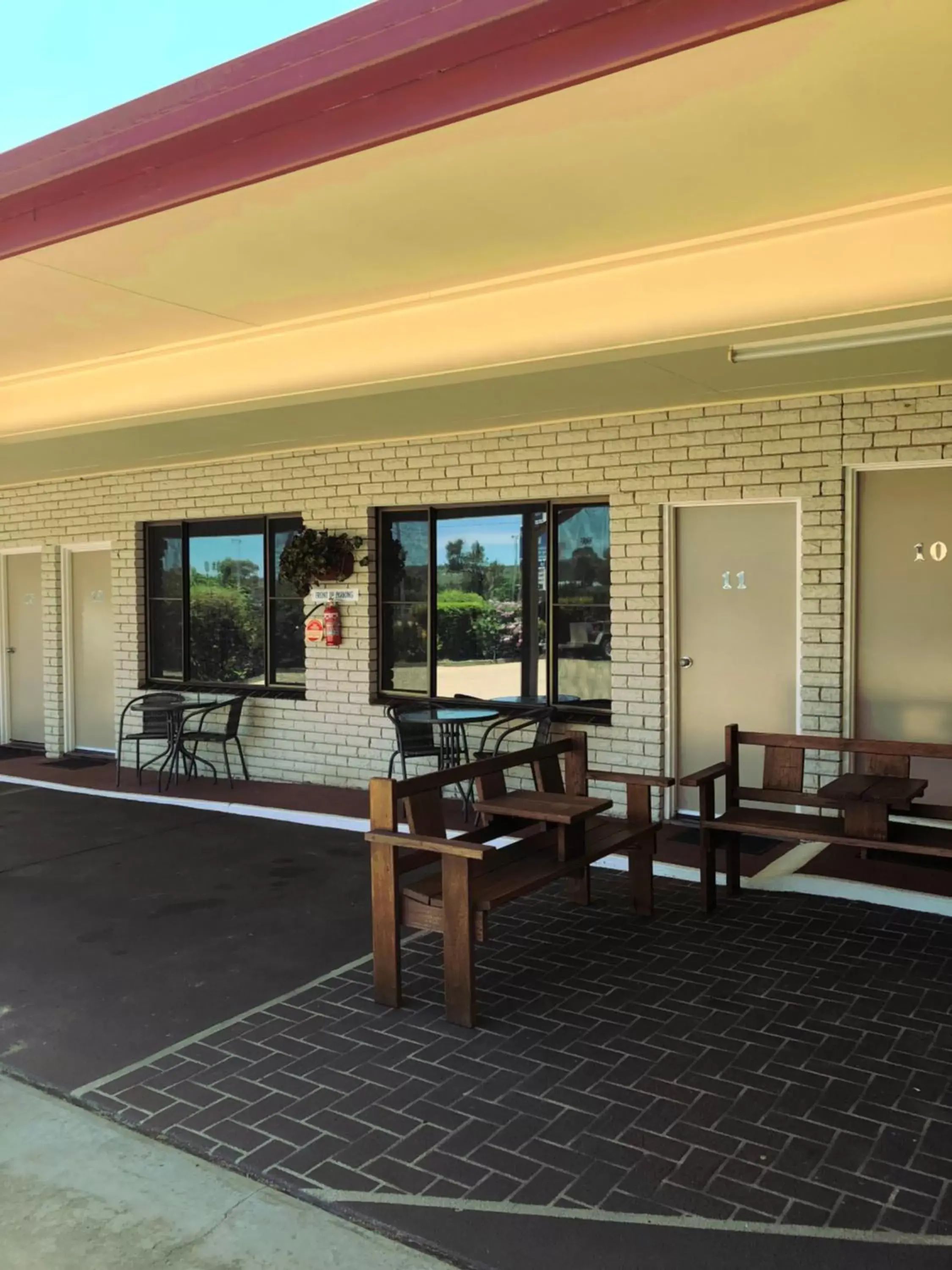 Patio in Sapphire City Motor Inn