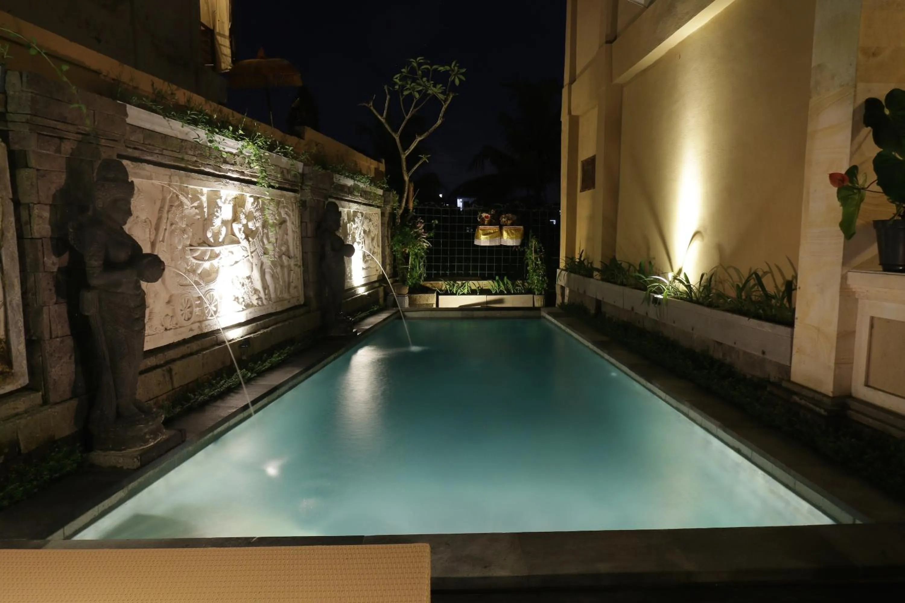 Swimming pool in Frangipani Bungalow