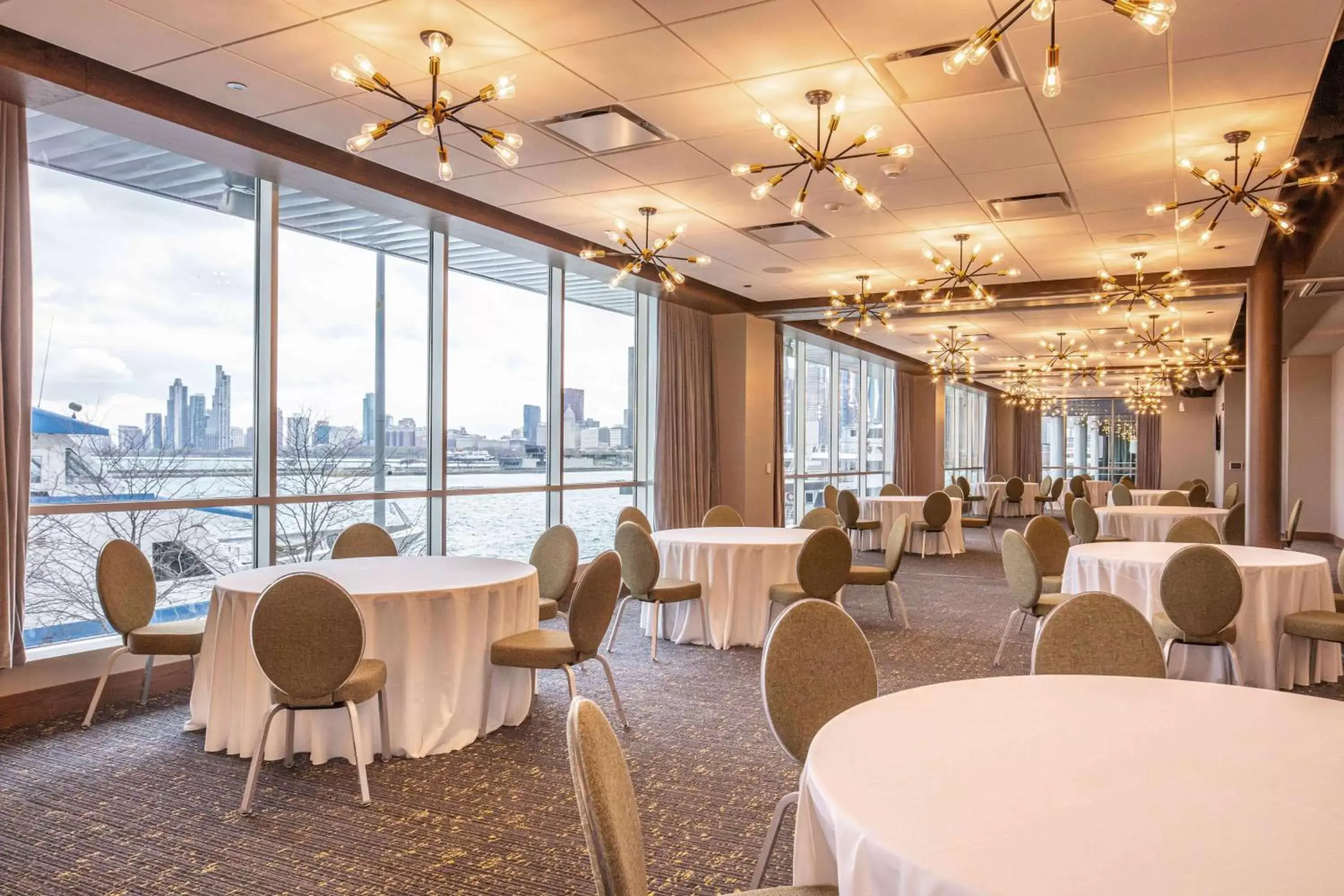 Meeting/conference room, Banquet Facilities in Sable At Navy Pier Chicago, Curio Collection By Hilton