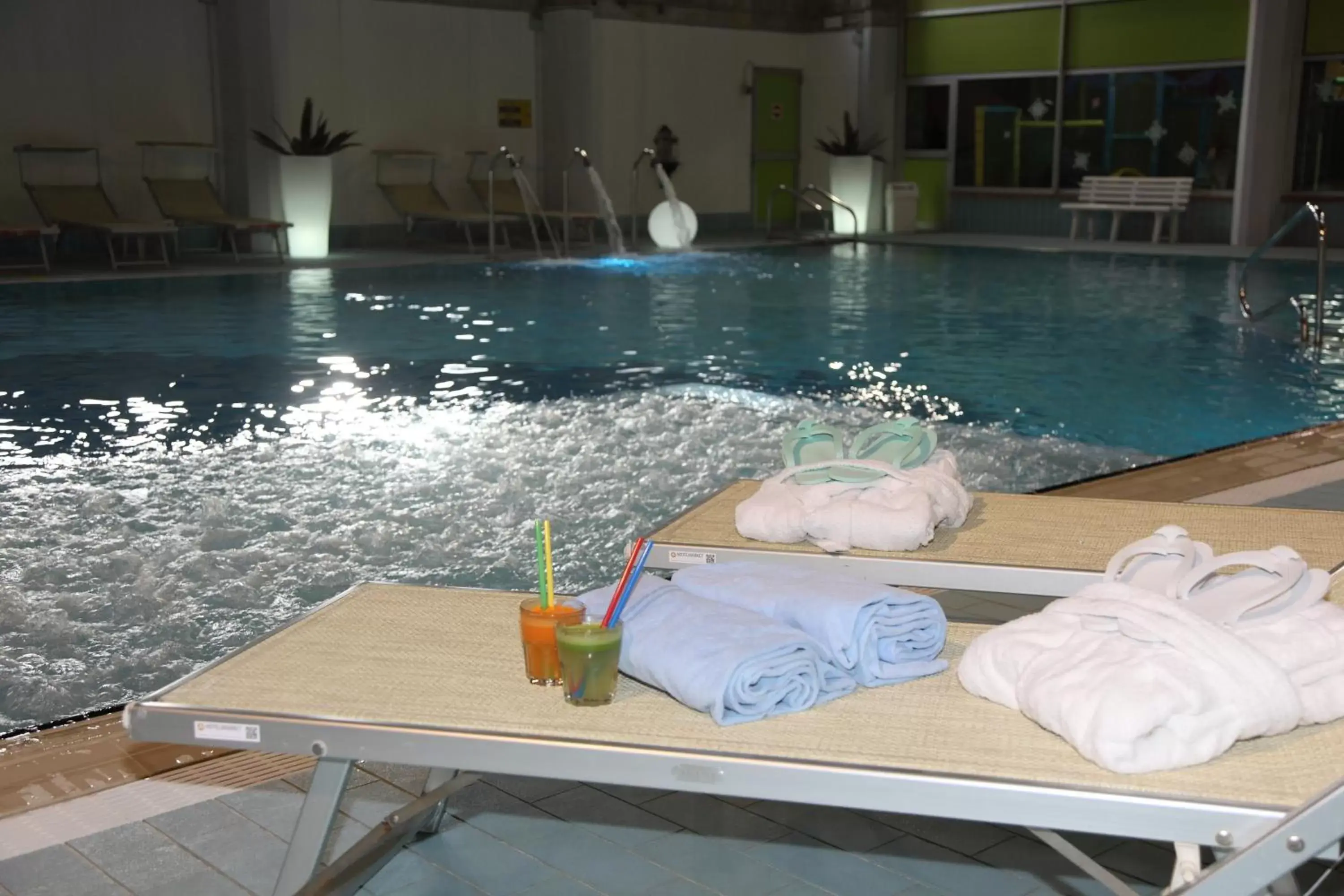 Swimming Pool in Hotel Nigritella