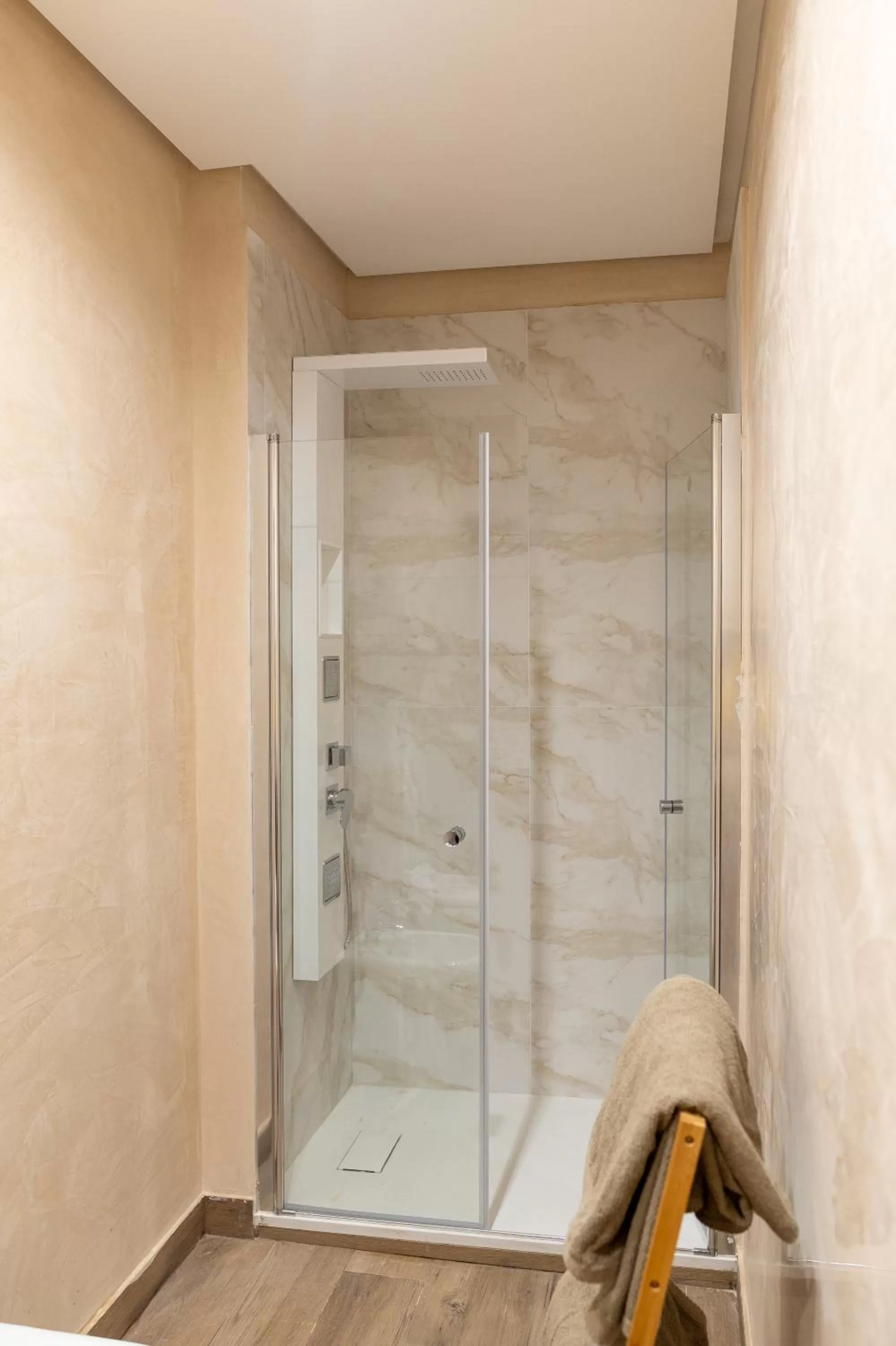 Shower, Bathroom in ROOMITO apartments