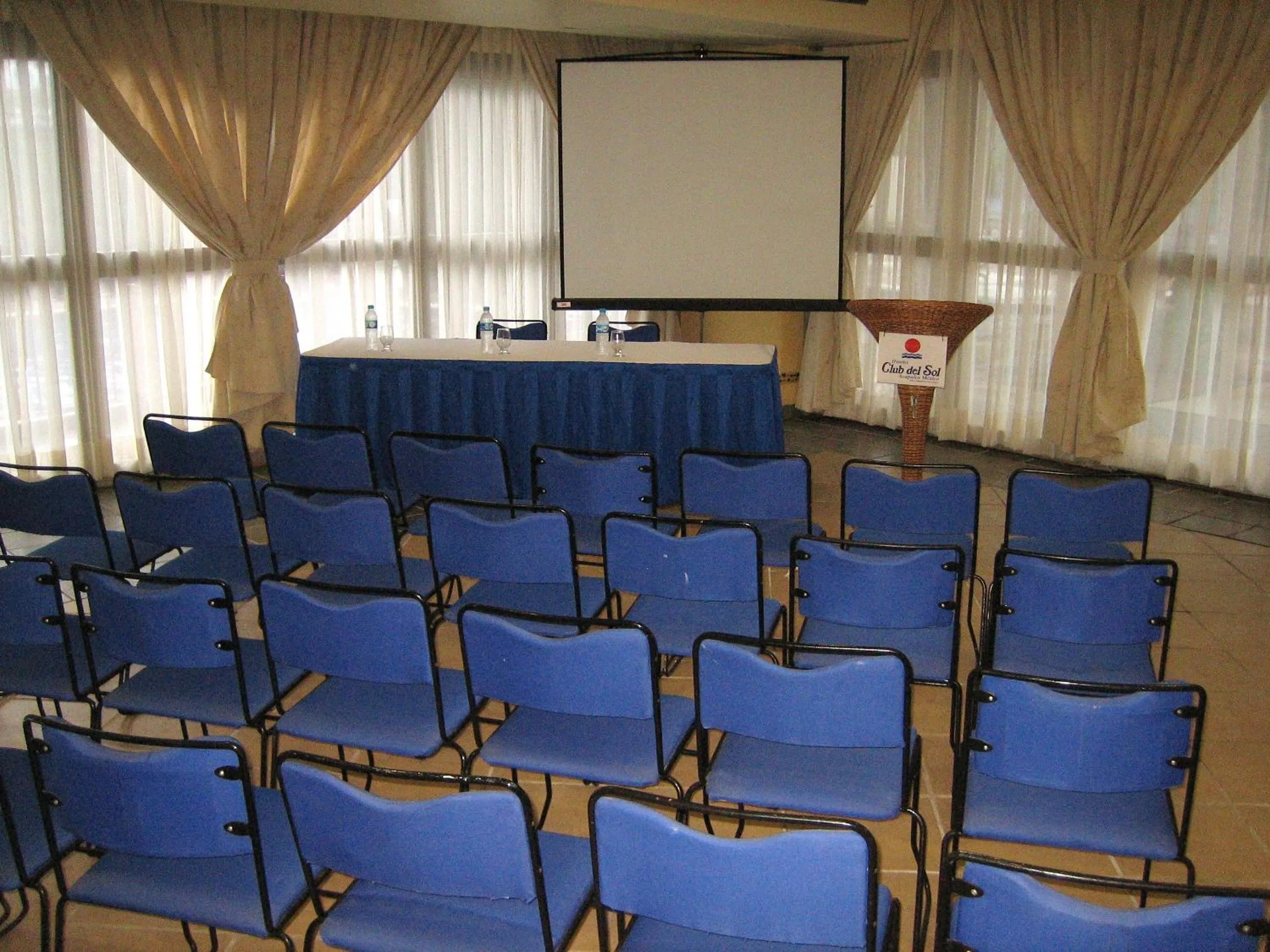 Business facilities in Hotel Club del Sol Acapulco by NG Hoteles