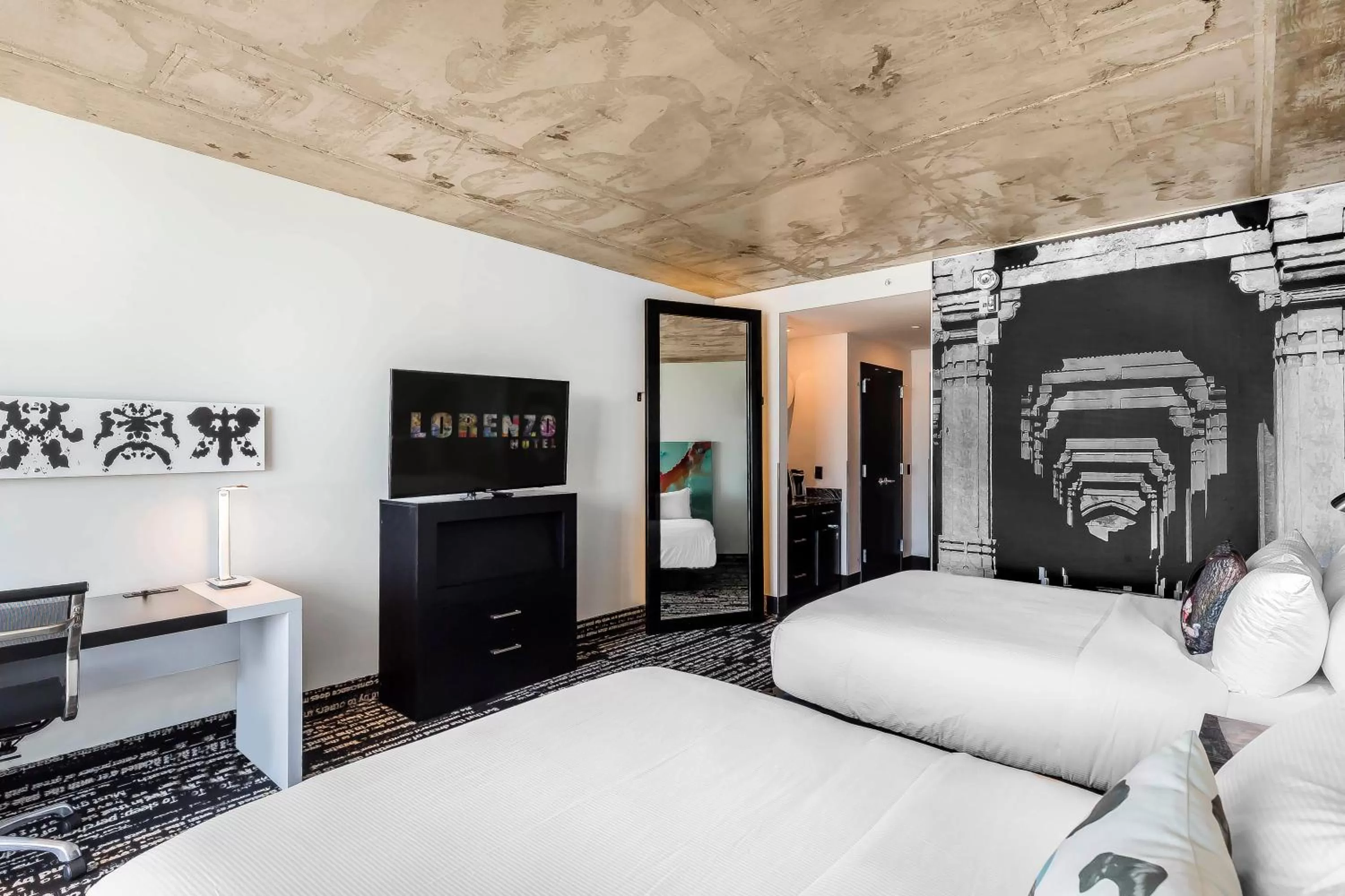 Photo of the whole room, Bed in Lorenzo Hotel Dallas, Tapestry Collection by Hilton