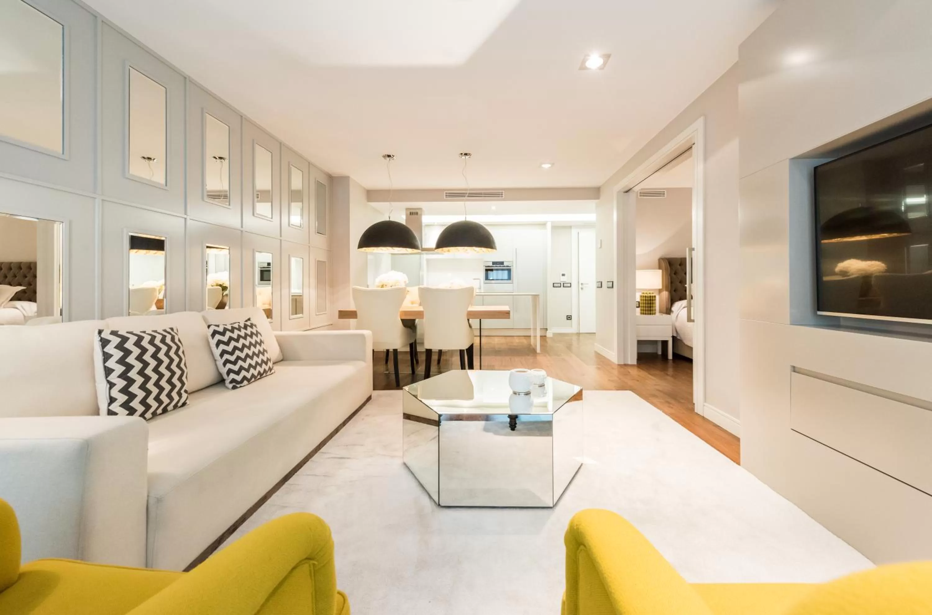 Living room in Gran View Apartments