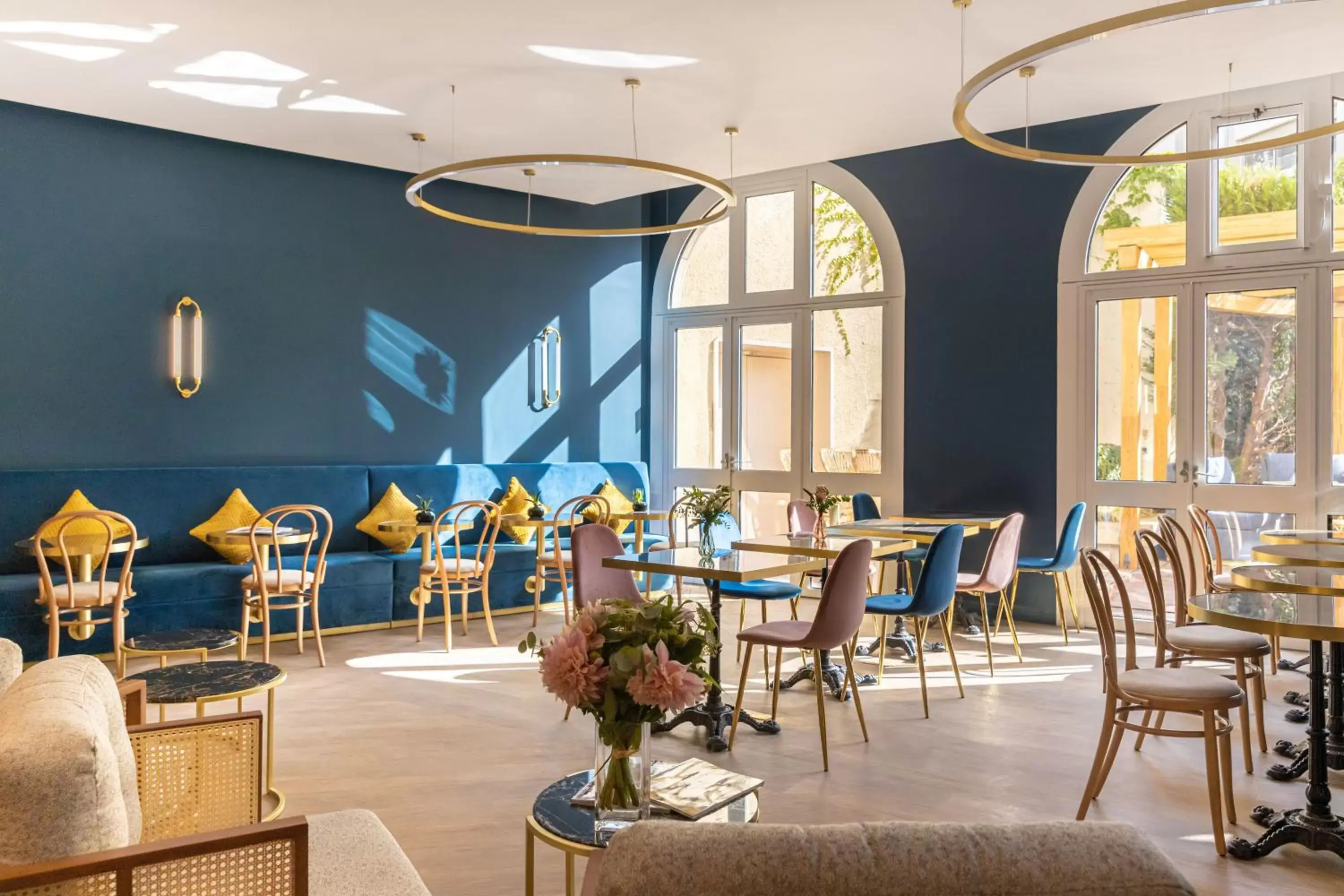 Lounge or bar, Restaurant/Places to Eat in voco Paris Montparnasse, an IHG Hotel