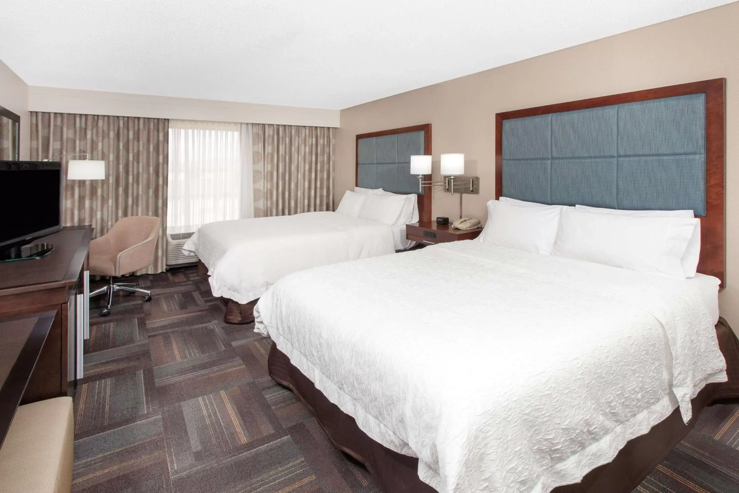 Room with Two Queen Beds - Non-Smoking in Hampton Inn & Suites Munster Room with Two Queen Beds - Non-Smoking in Hampton Inn & Suites Munster