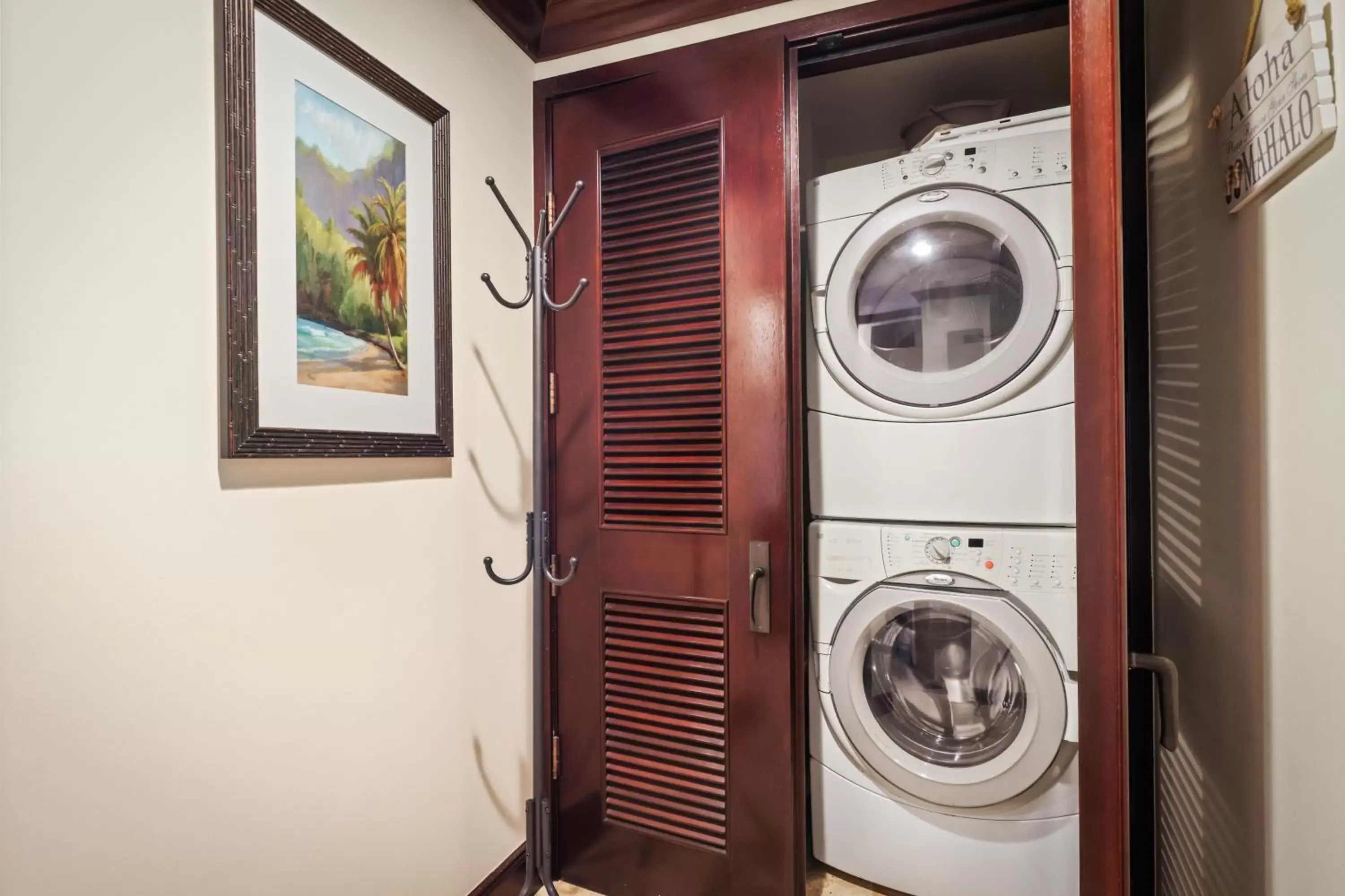 washing machine in Waipouli Beach Resort & Spa Kauai By Outrigger