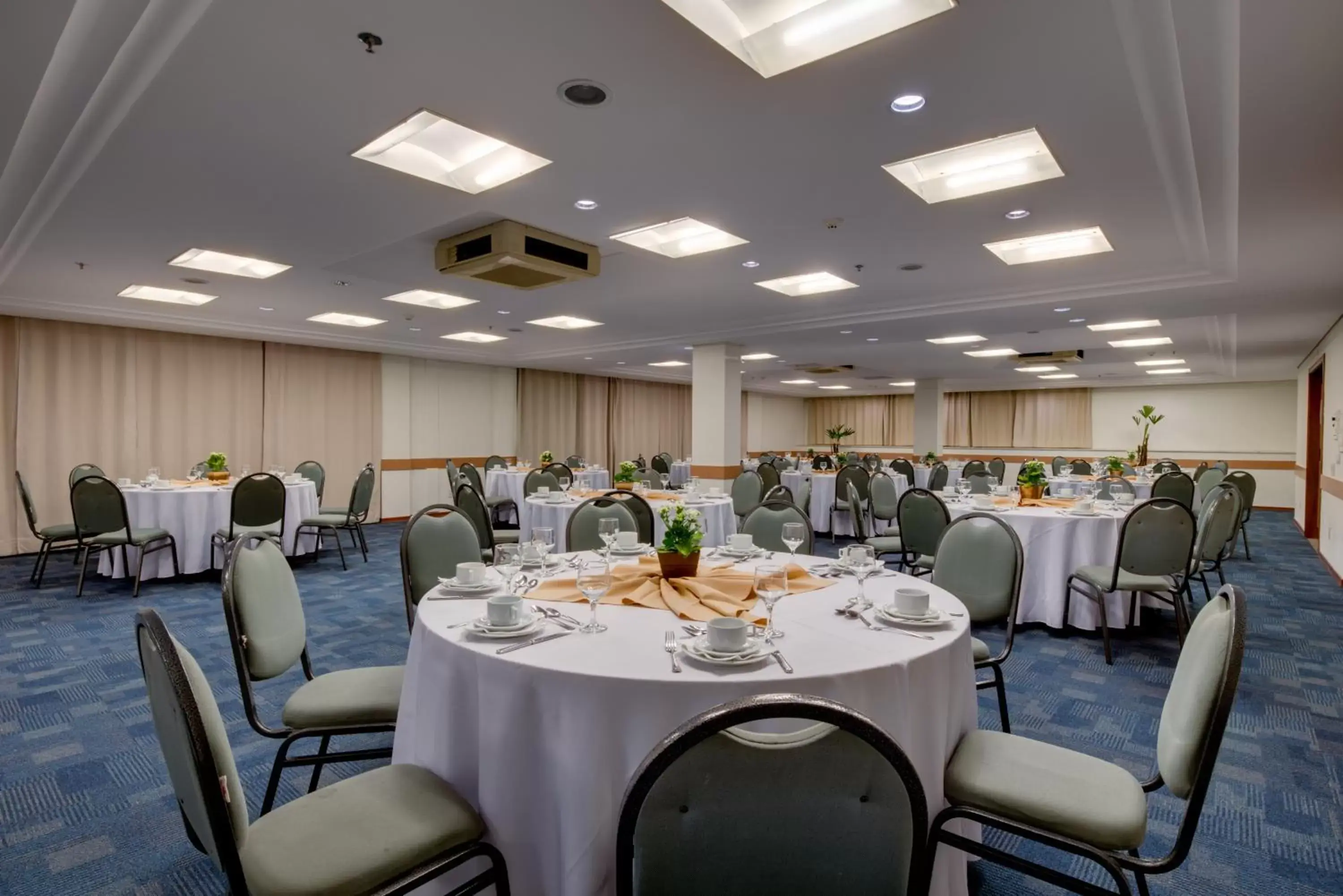 Business facilities, Banquet Facilities in Blue Tree Premium Londrina