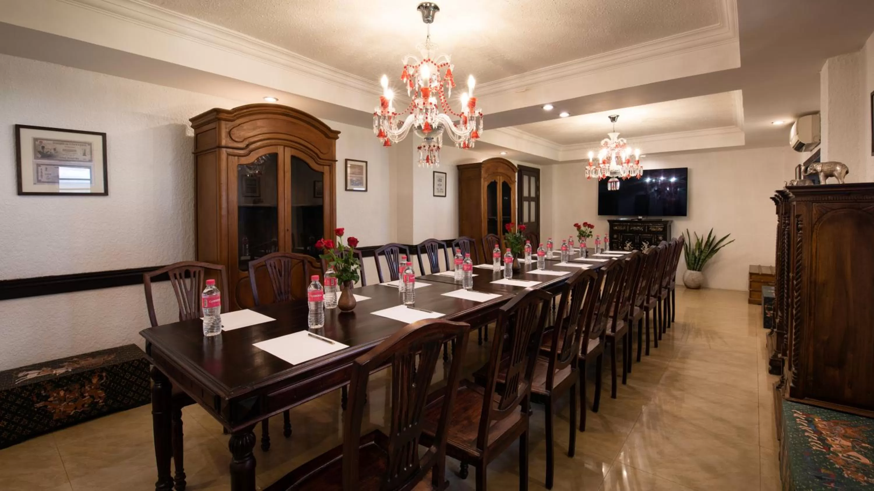 Business facilities in Mane Colonial Classic